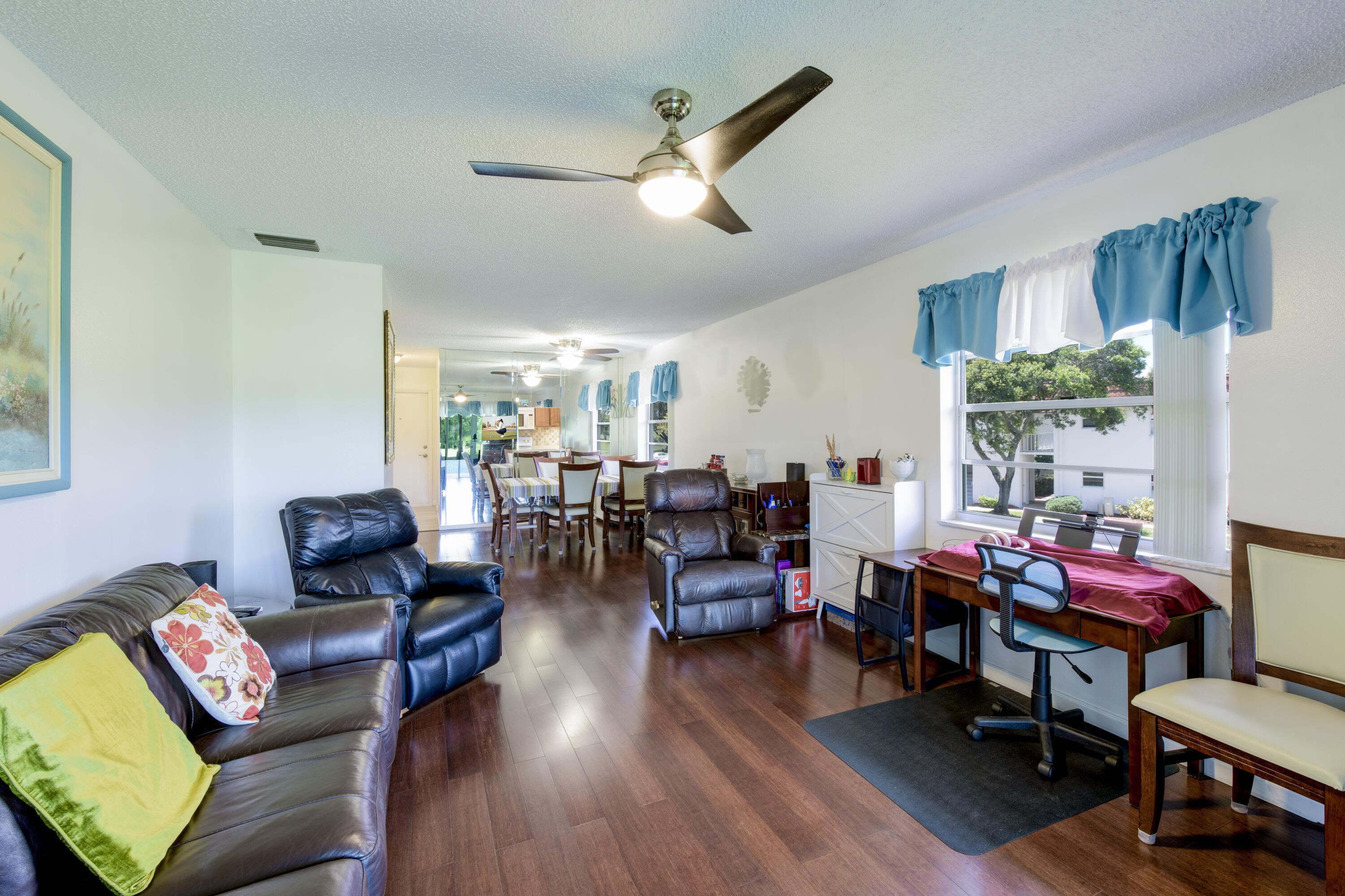 VISTA DEL LAGO CONDO - Residential