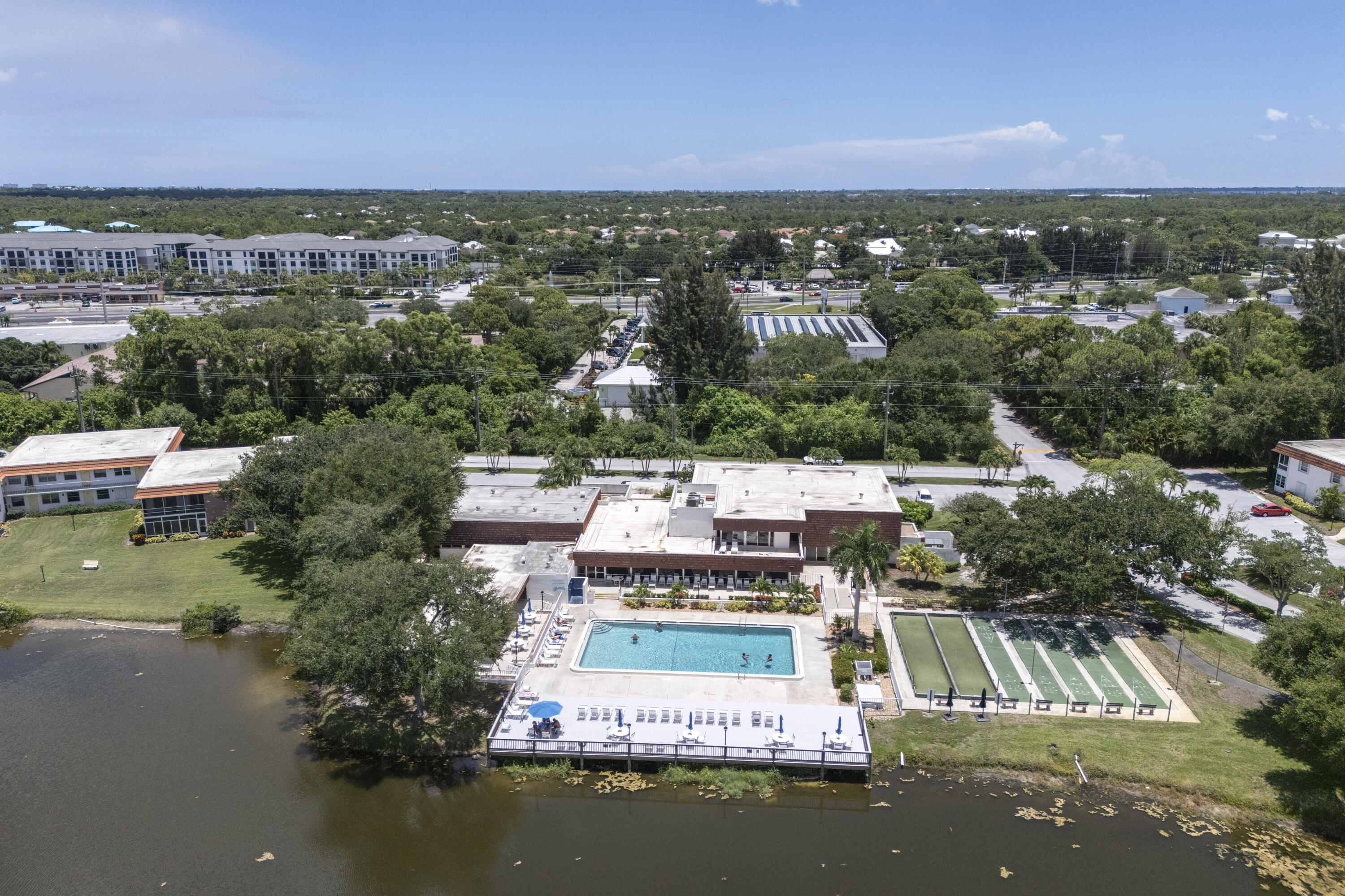 VISTA DEL LAGO CONDO - Residential