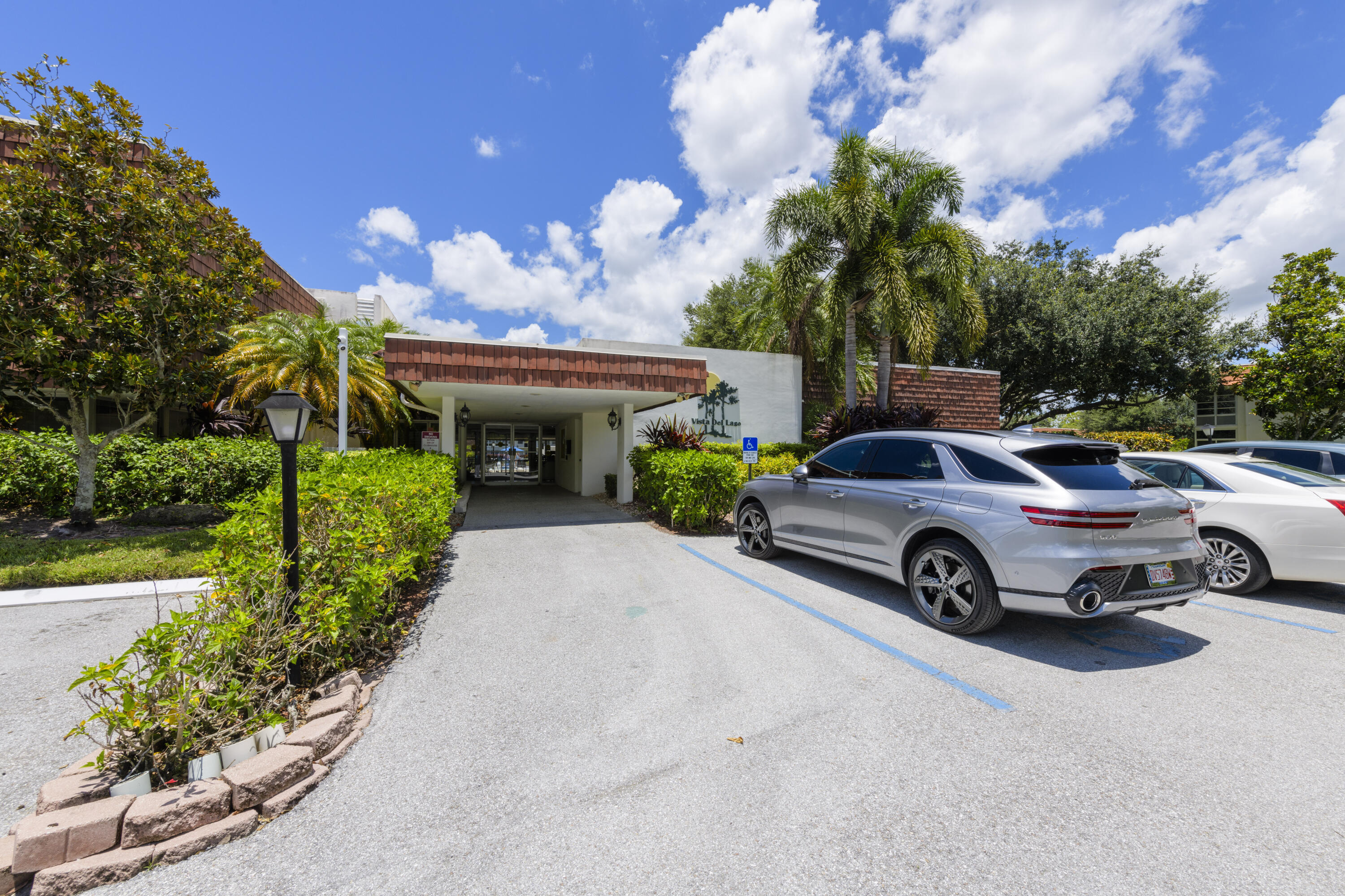 VISTA DEL LAGO CONDO - Residential