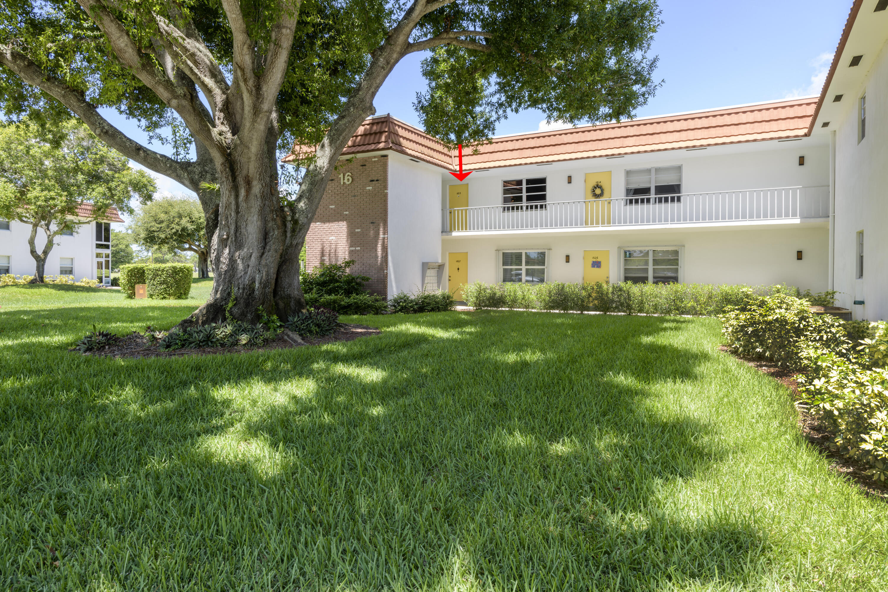 VISTA DEL LAGO CONDO - Residential