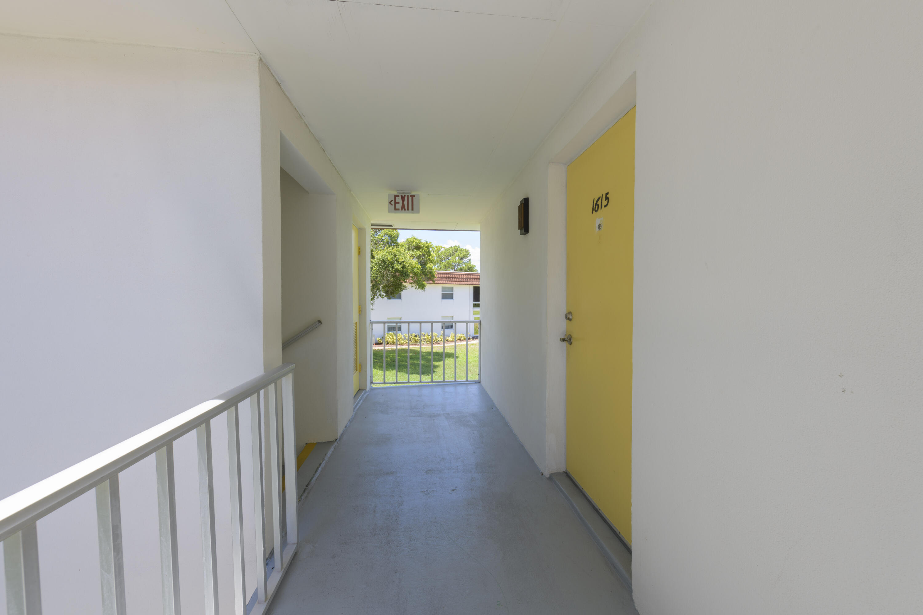 VISTA DEL LAGO CONDO - Residential