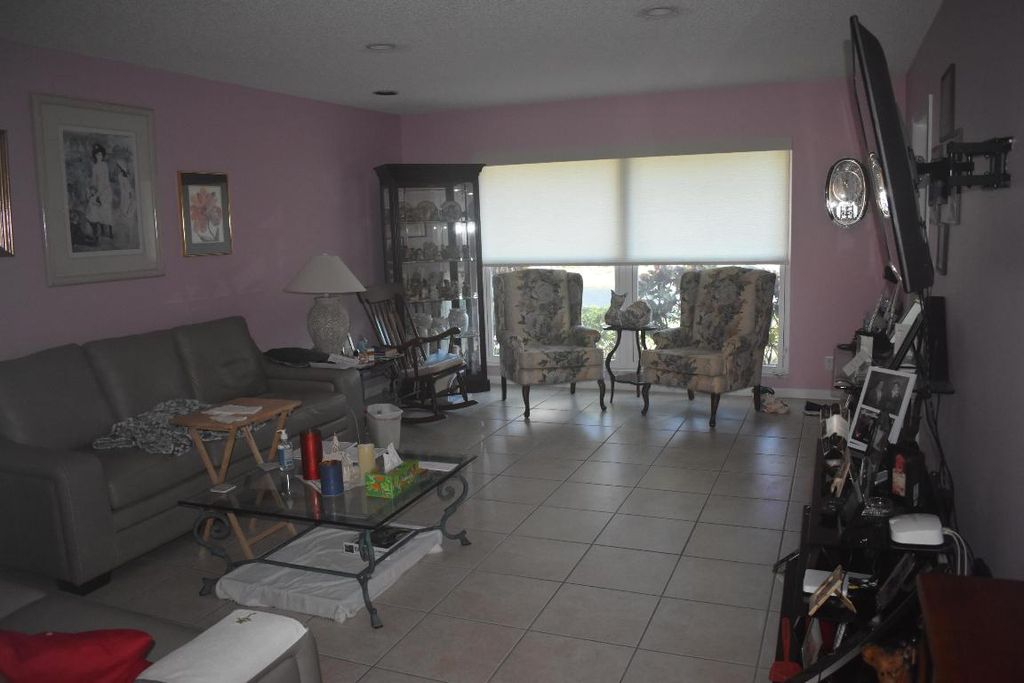 Photo of 4843 Greentree Lane #B, Boynton Beach, FL 33436 (MLS # R11157878)