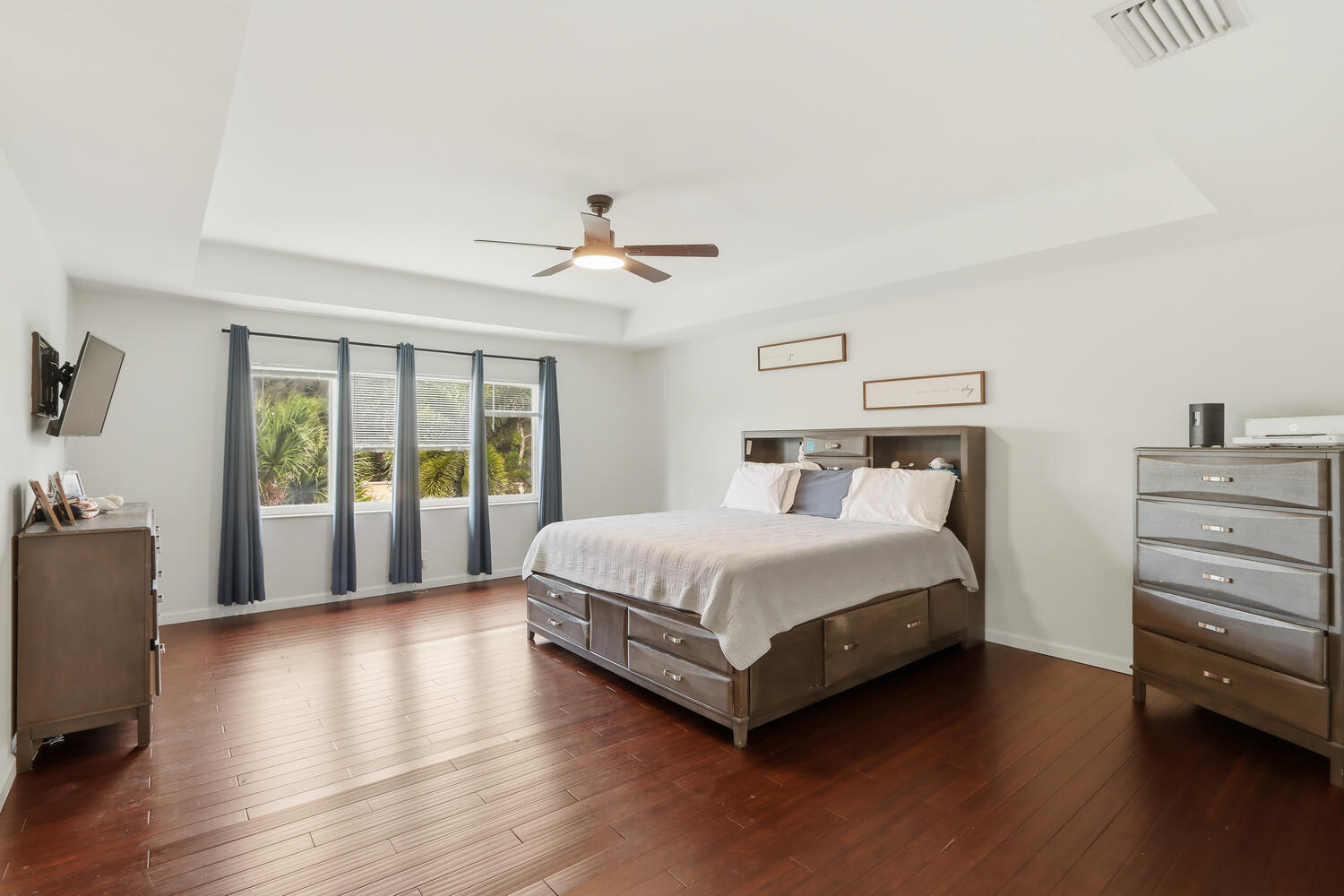 THOUSAND OAKS - Residential Lease