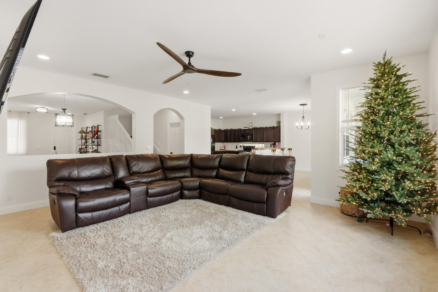 THOUSAND OAKS - Residential Lease