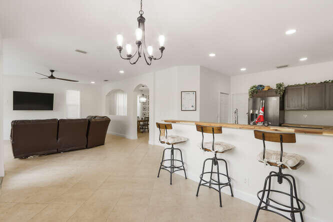THOUSAND OAKS - Residential Lease