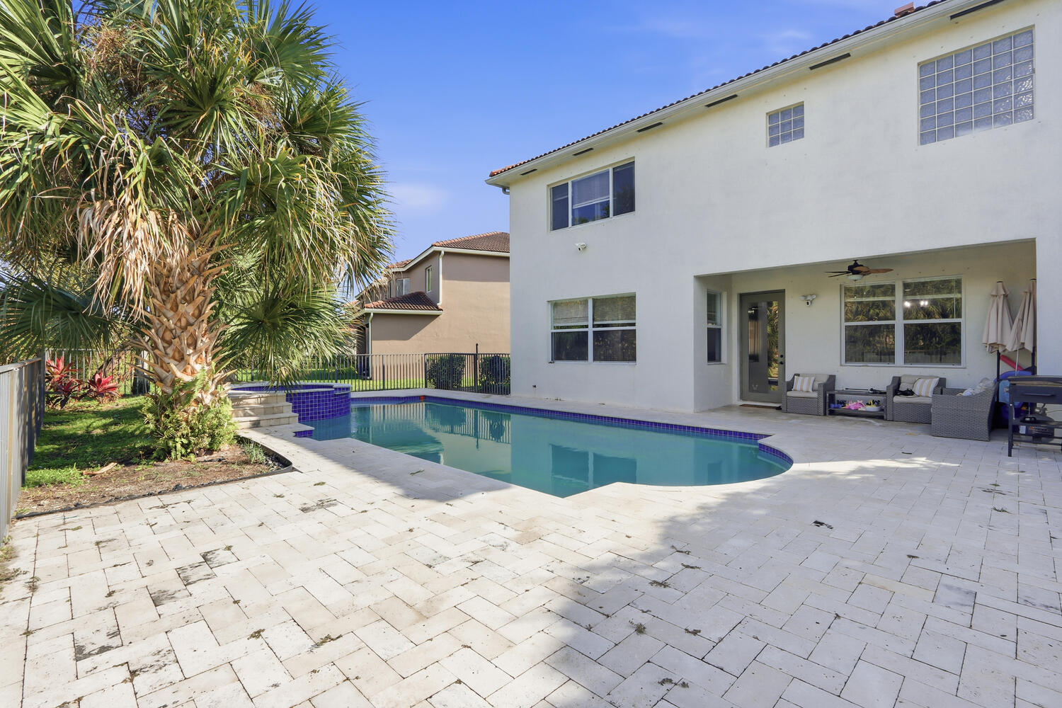 THOUSAND OAKS - Residential Lease