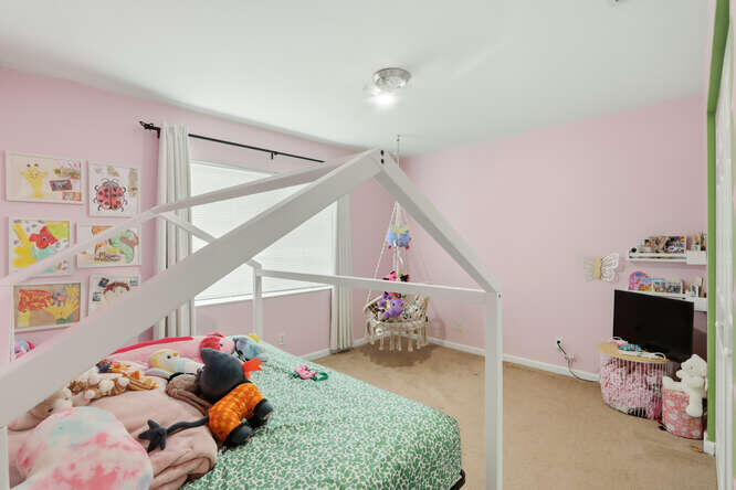 THOUSAND OAKS - Residential Lease