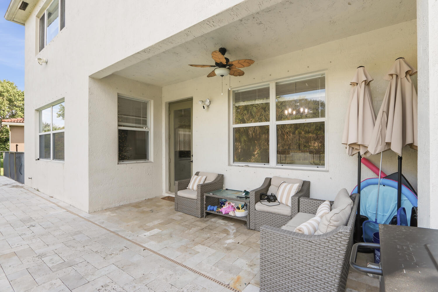 THOUSAND OAKS - Residential Lease