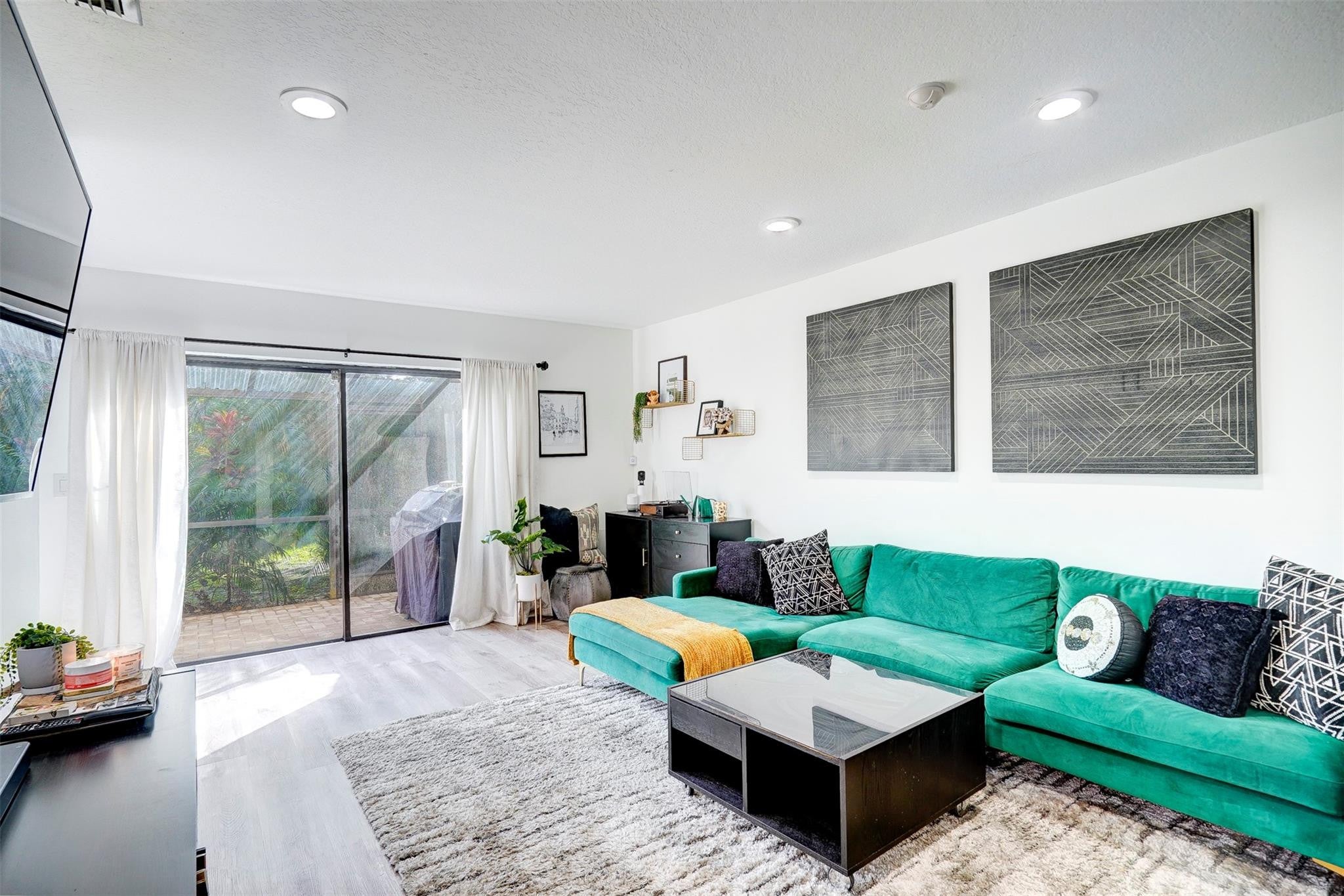 4698 NW 30TH Street