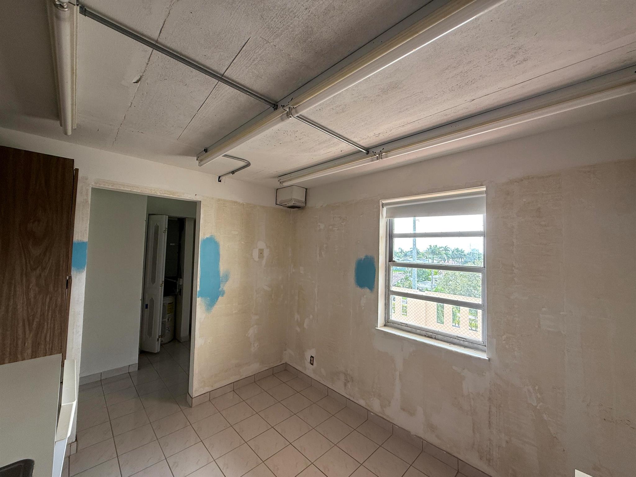 Meadowbrook Lakes View Co - Residential