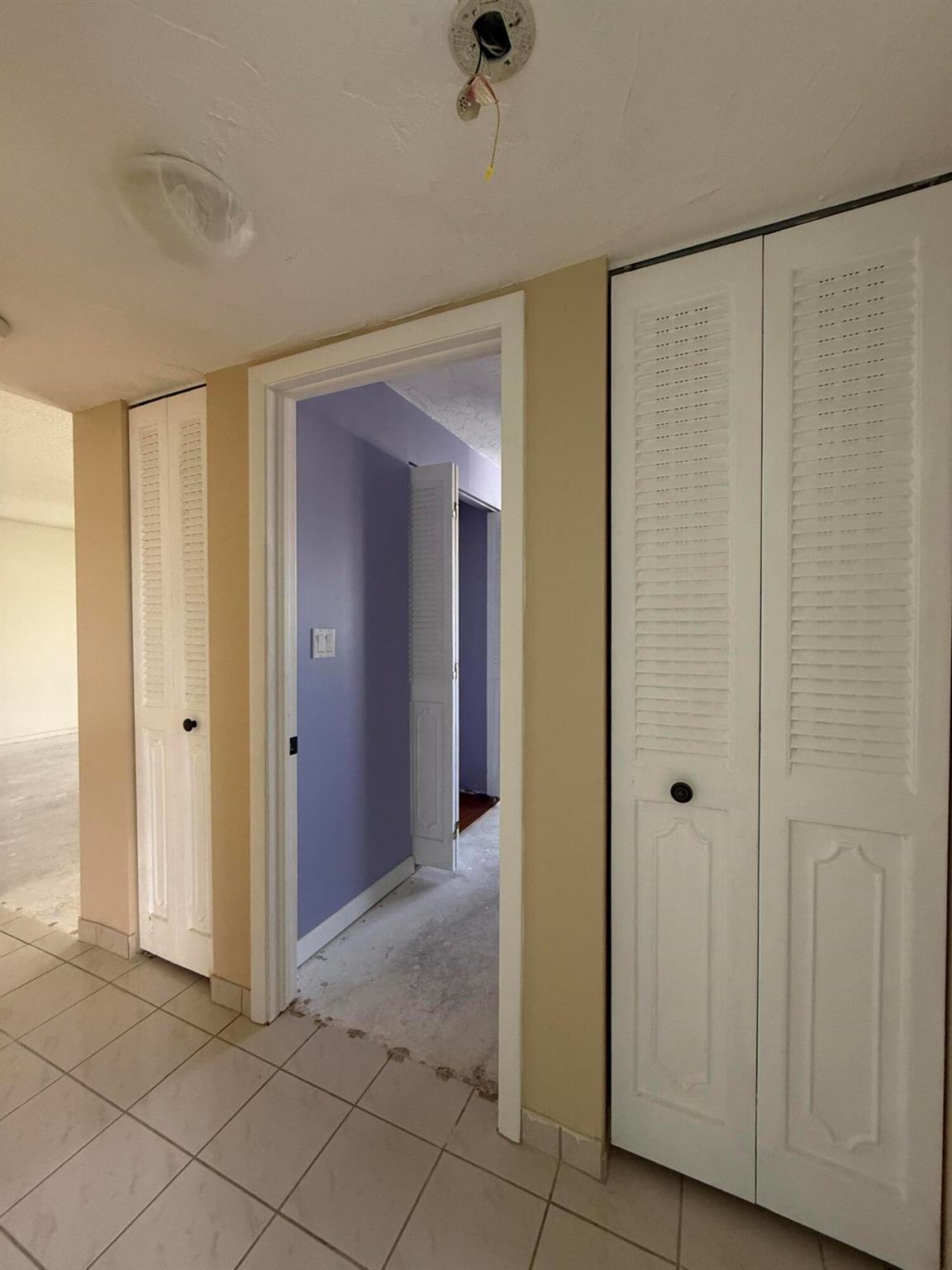 Meadowbrook Lakes View Co - Residential