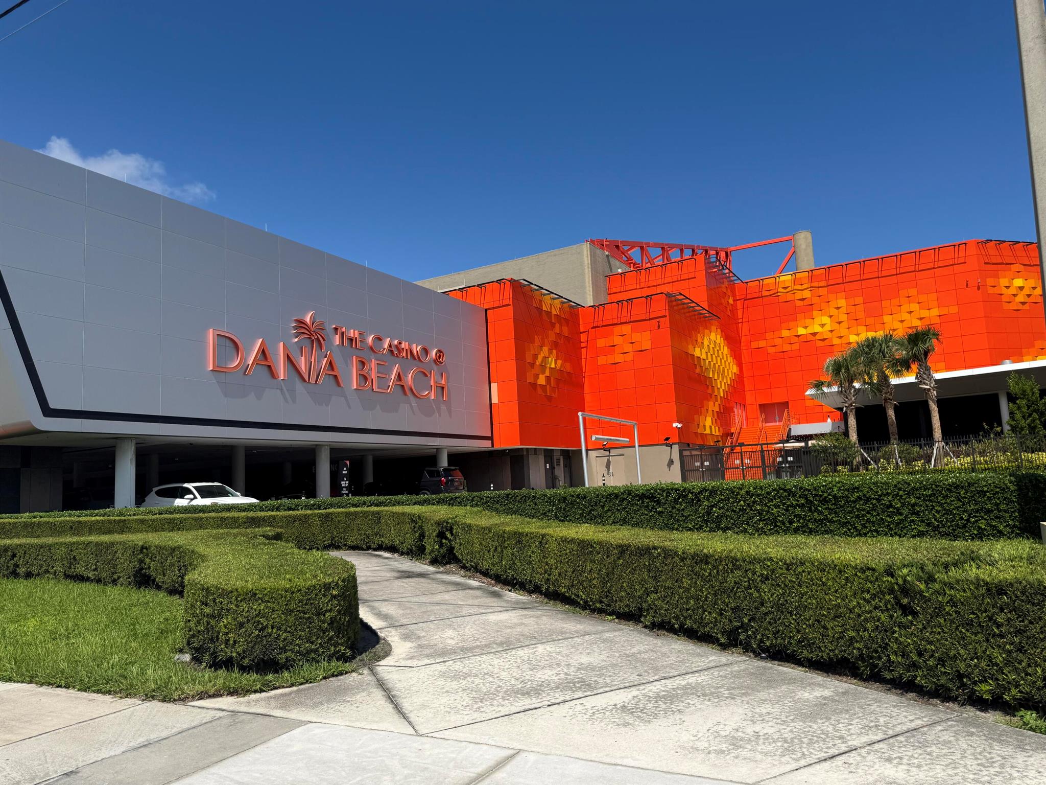 Meadowbrook Lakes View Co - Residential