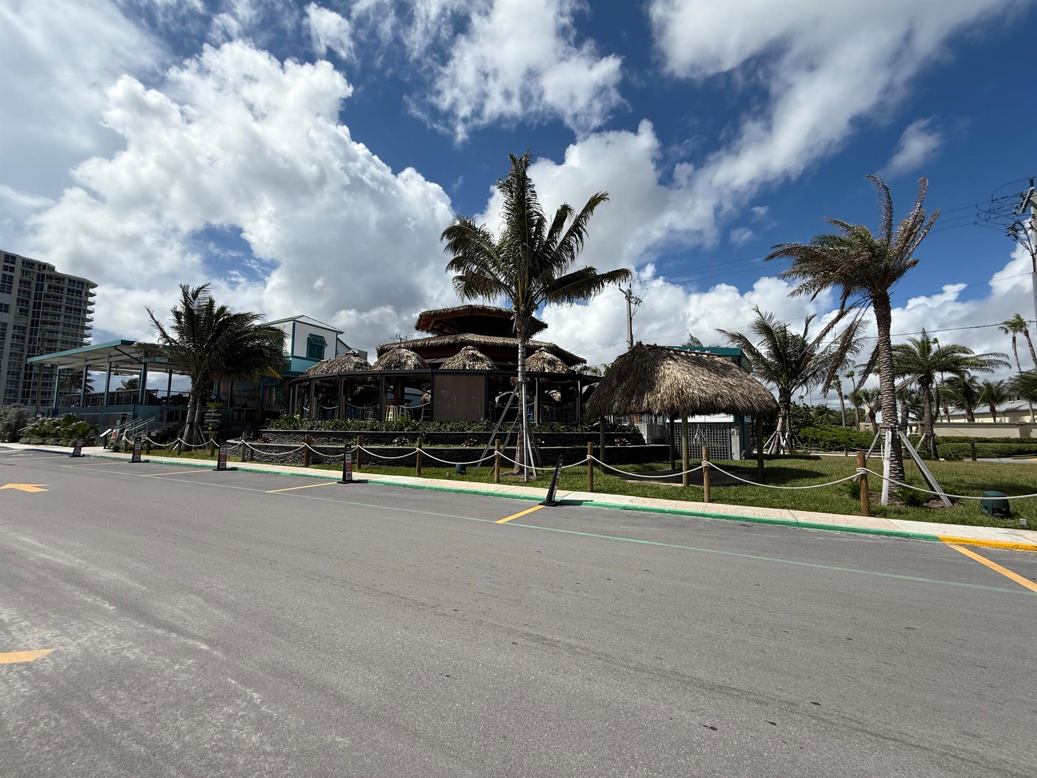 Meadowbrook Lakes View Co - Residential