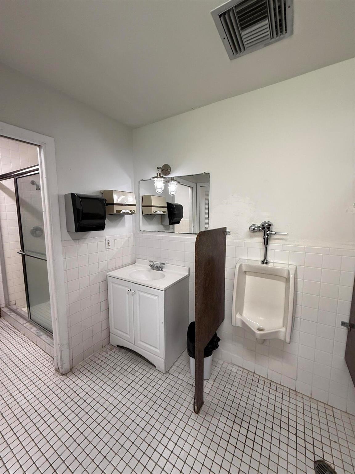 Meadowbrook Lakes View Co - Residential