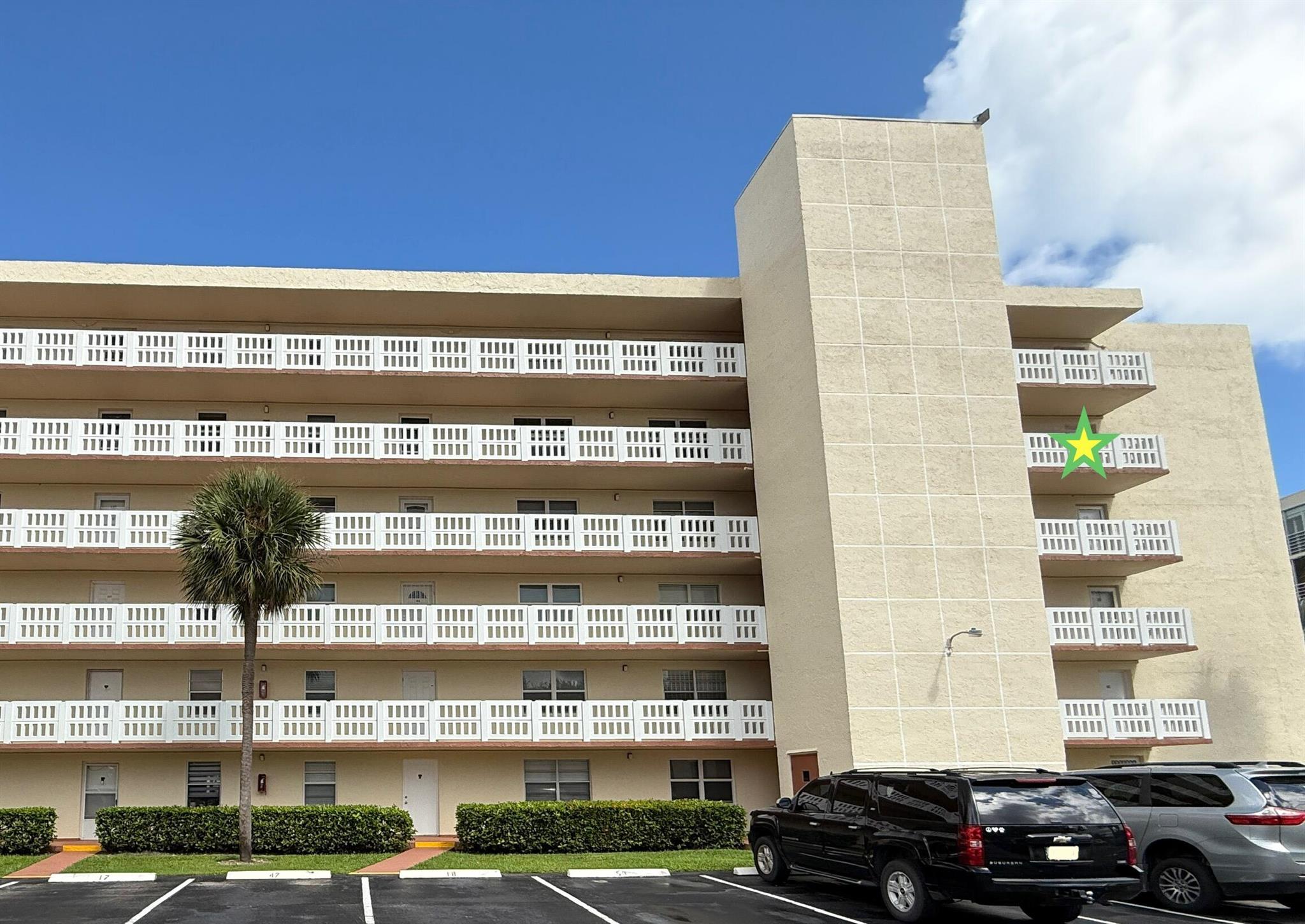 Meadowbrook Lakes View Co - Residential