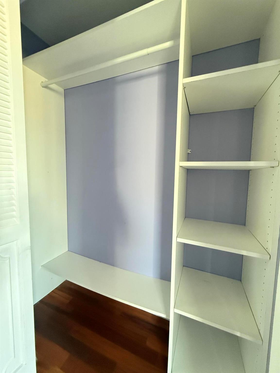 Meadowbrook Lakes View Co - Residential