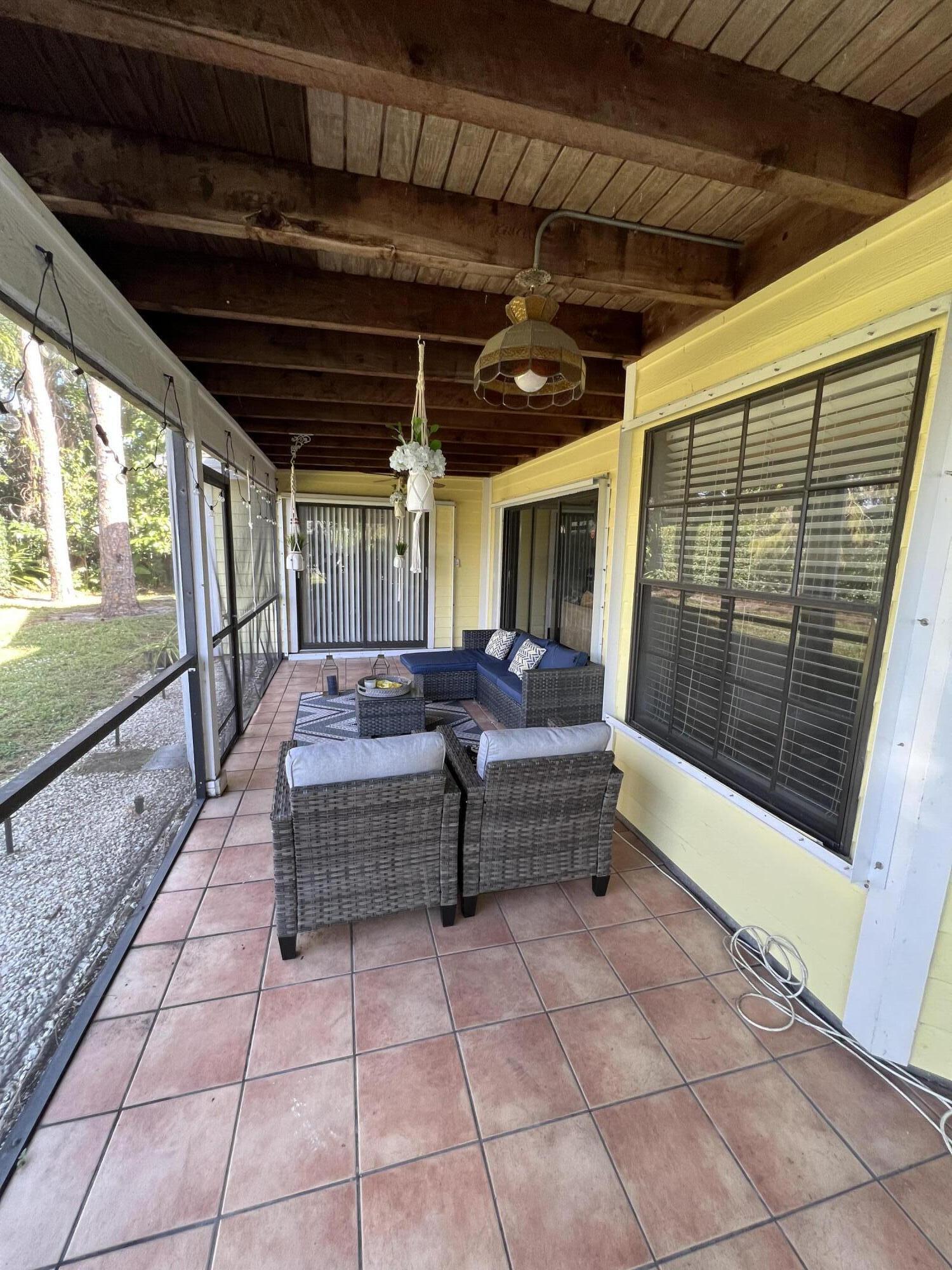 SUGAR POND MANOR OF WELLI - Residential