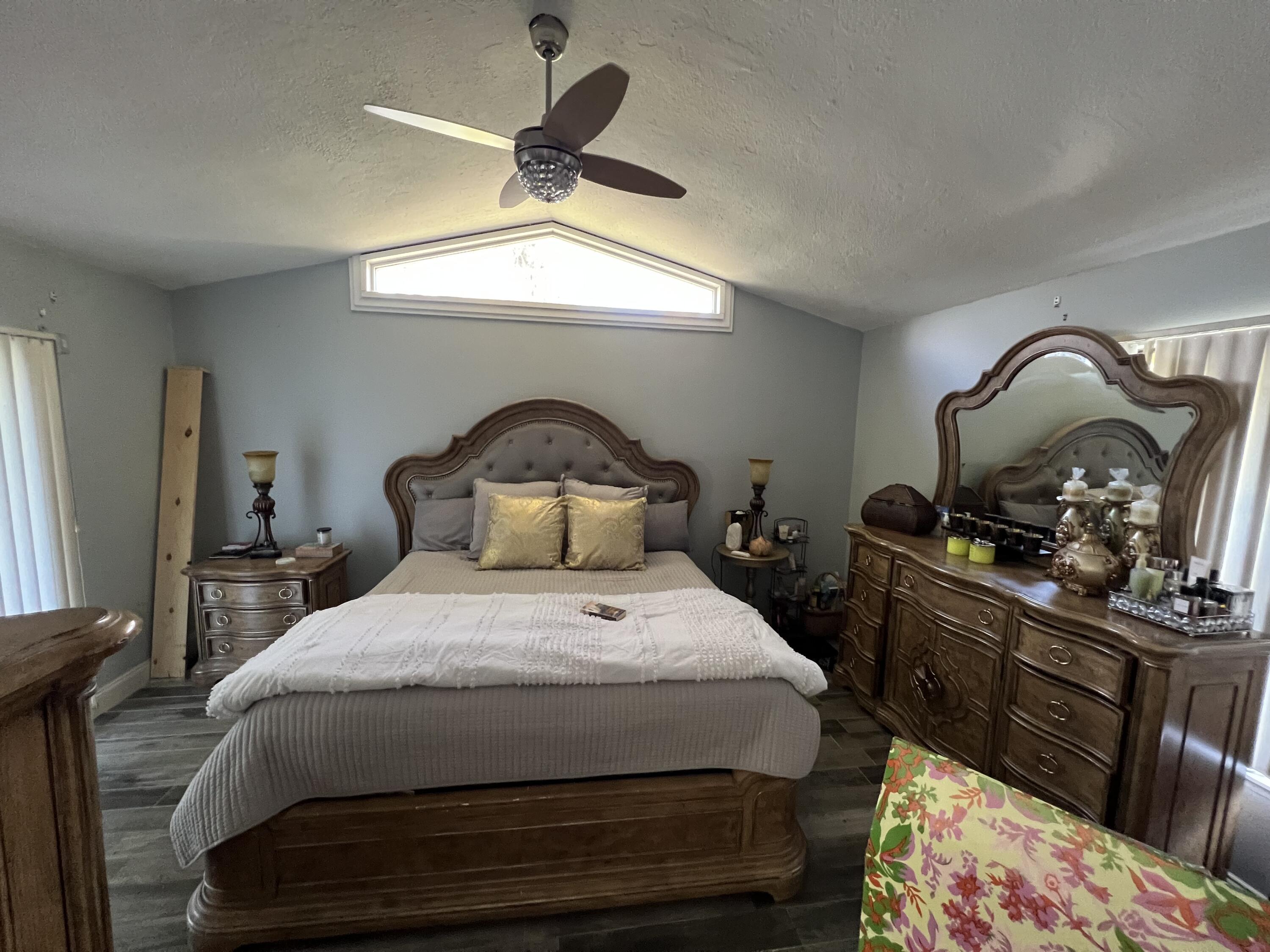 SUGAR POND MANOR OF WELLI - Residential