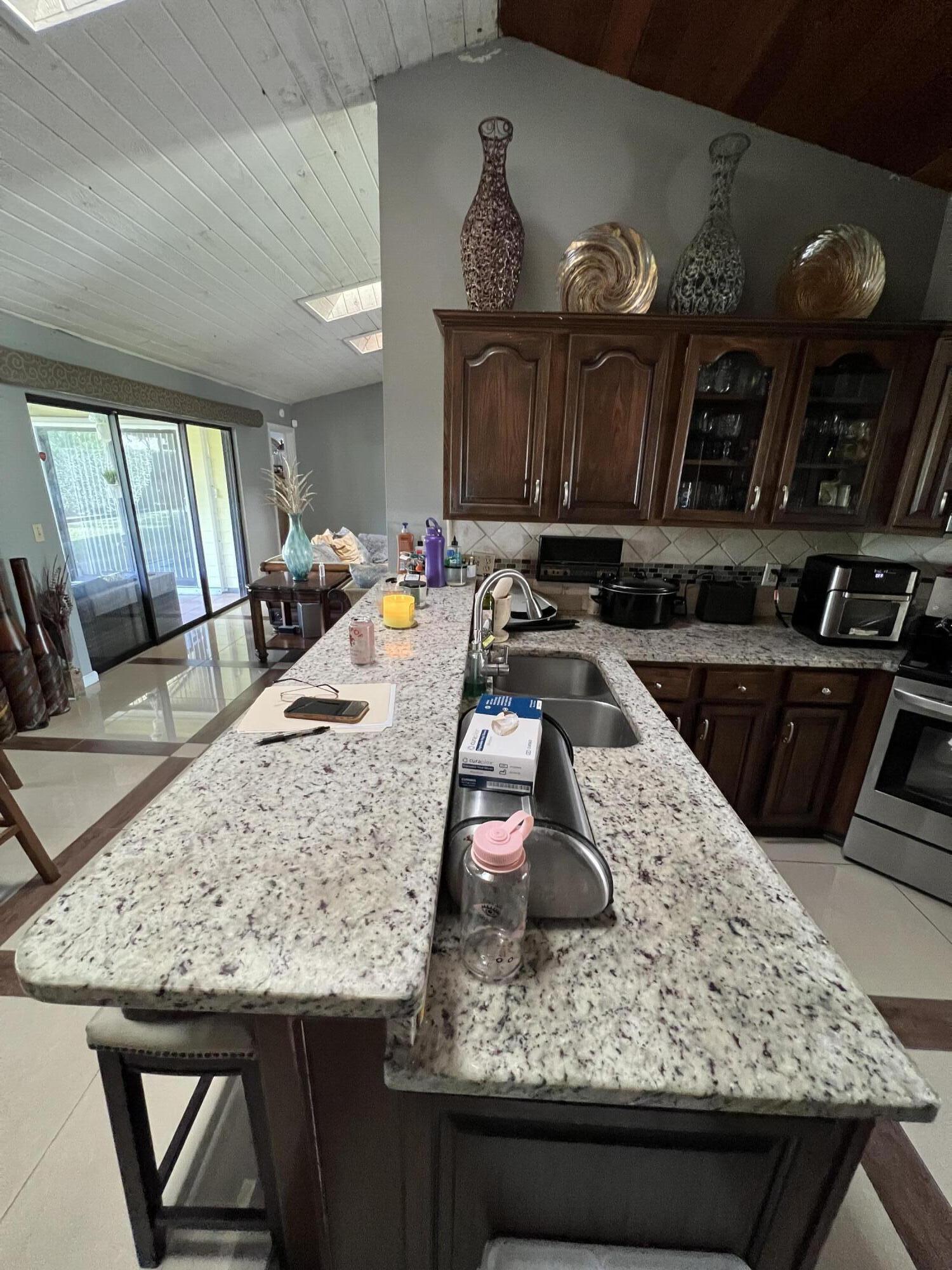 SUGAR POND MANOR OF WELLI - Residential