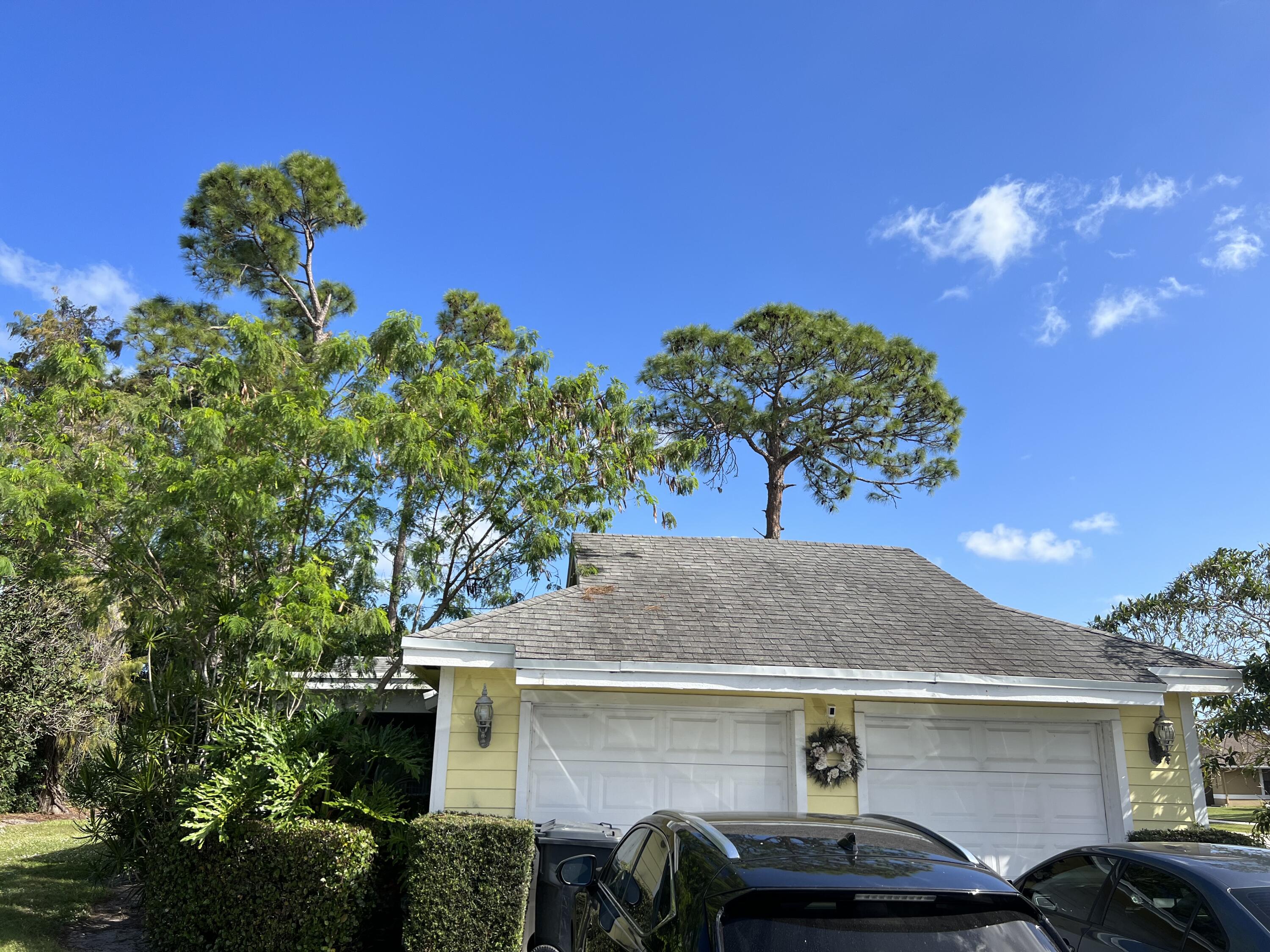 SUGAR POND MANOR OF WELLI - Residential