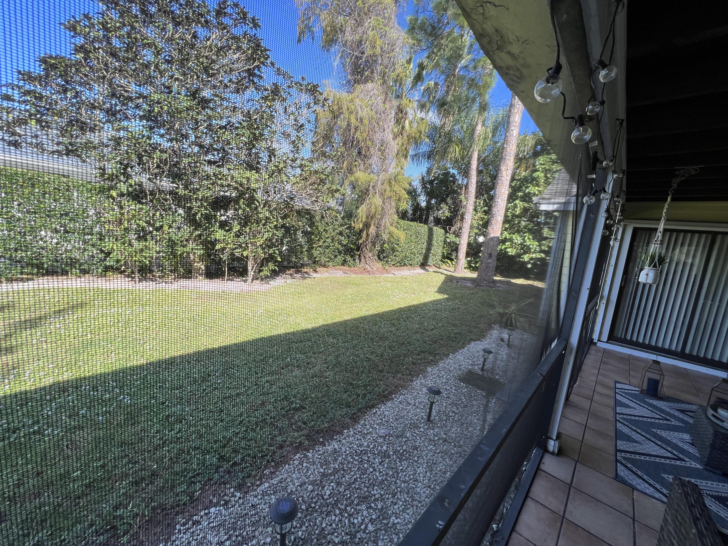 SUGAR POND MANOR OF WELLI - Residential