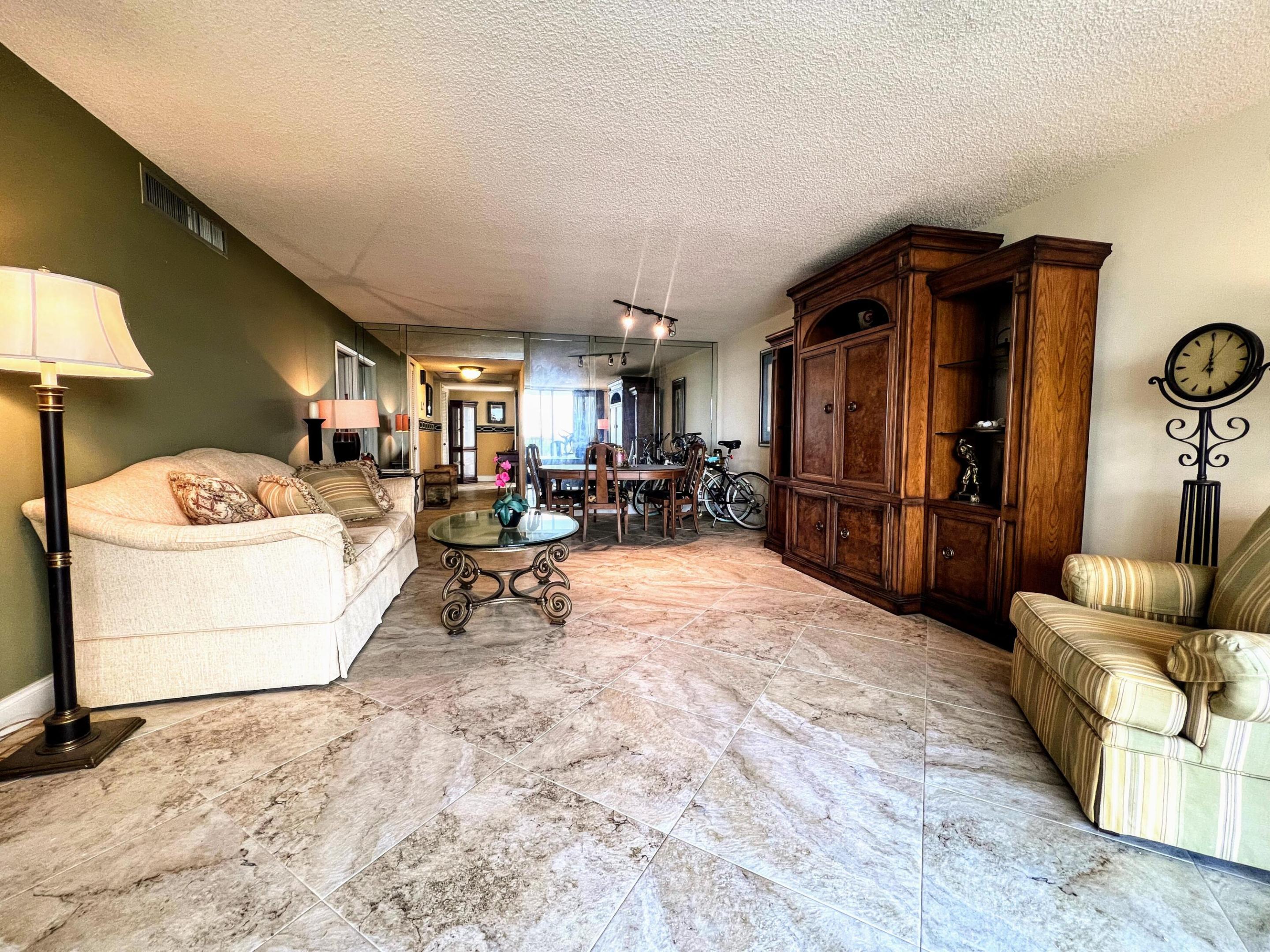 NO 51 PALM-AIRE COUNTRY CLUB - Residential