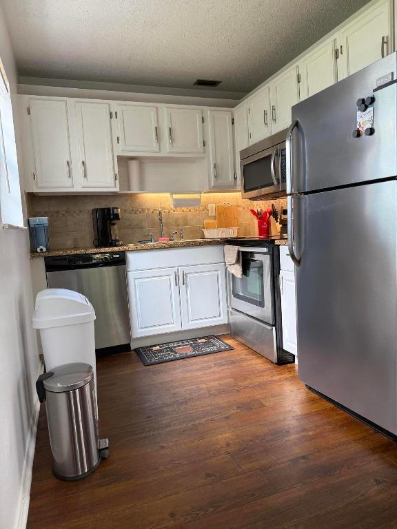 VISTA DEL LAGO CONDO - Residential