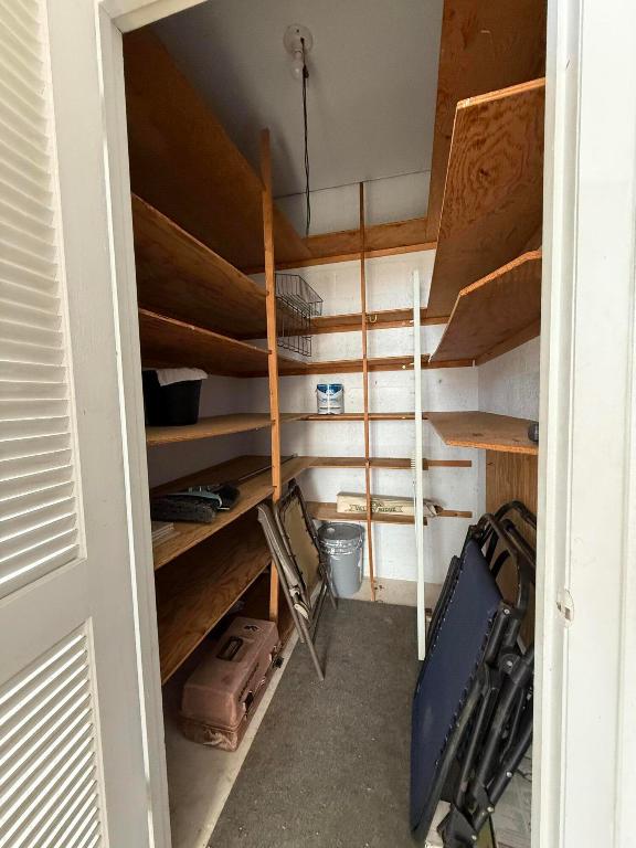 VISTA DEL LAGO CONDO - Residential