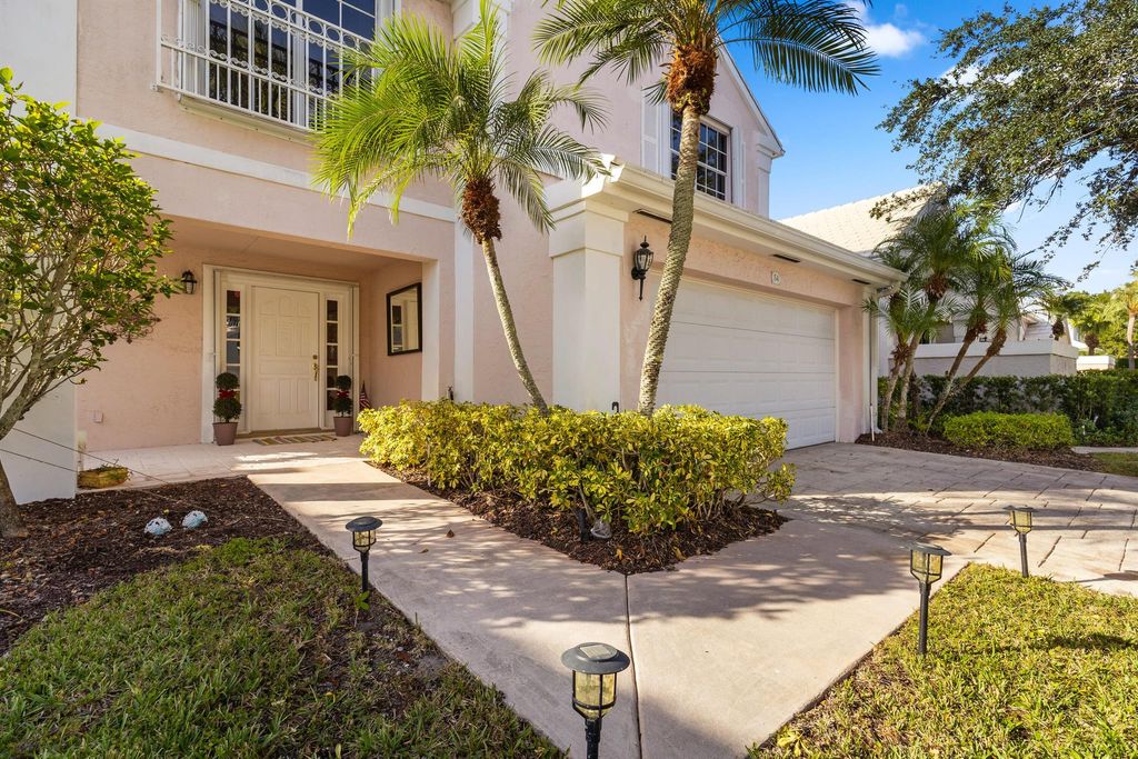 Photo of 54 Windsor Lane, Palm Beach Gardens, FL 33418 (MLS # R11140416)