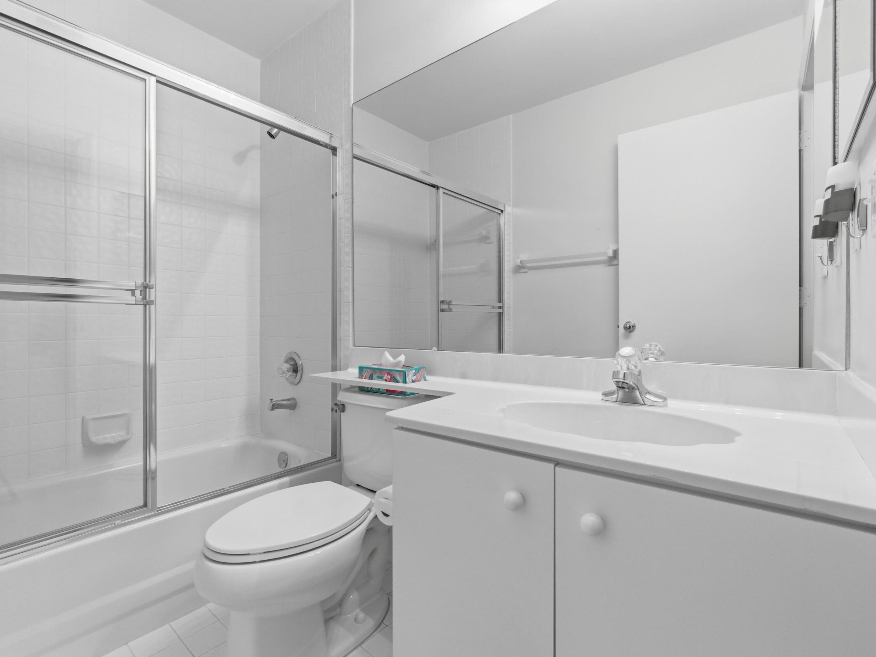 EMERALD POINTE - Residential