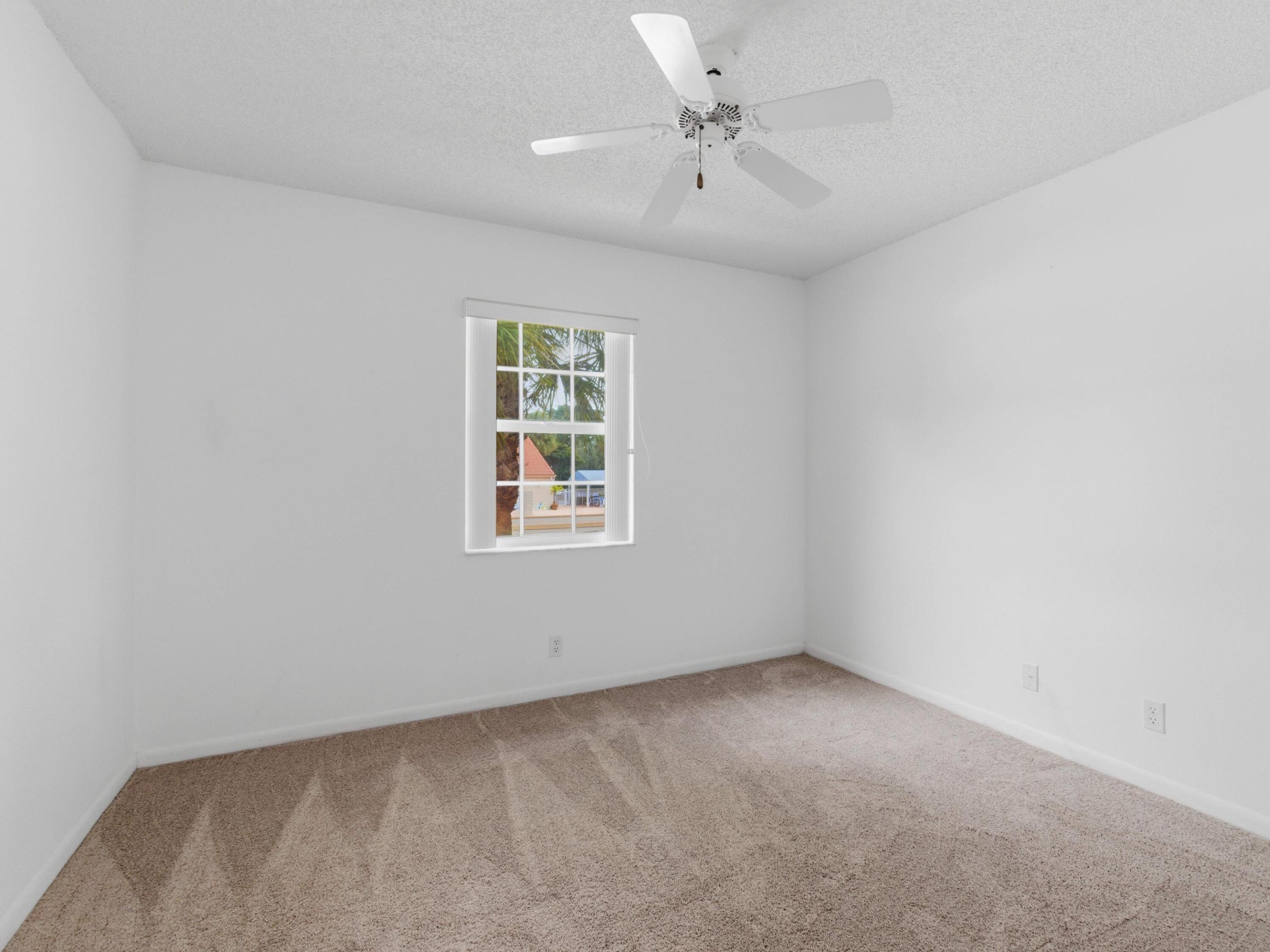 EMERALD POINTE - Residential