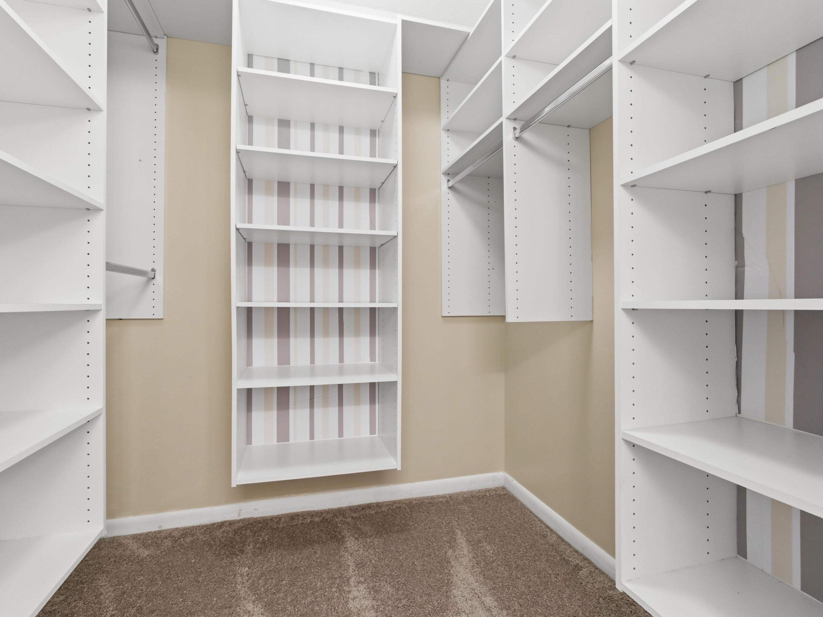 EMERALD POINTE - Residential