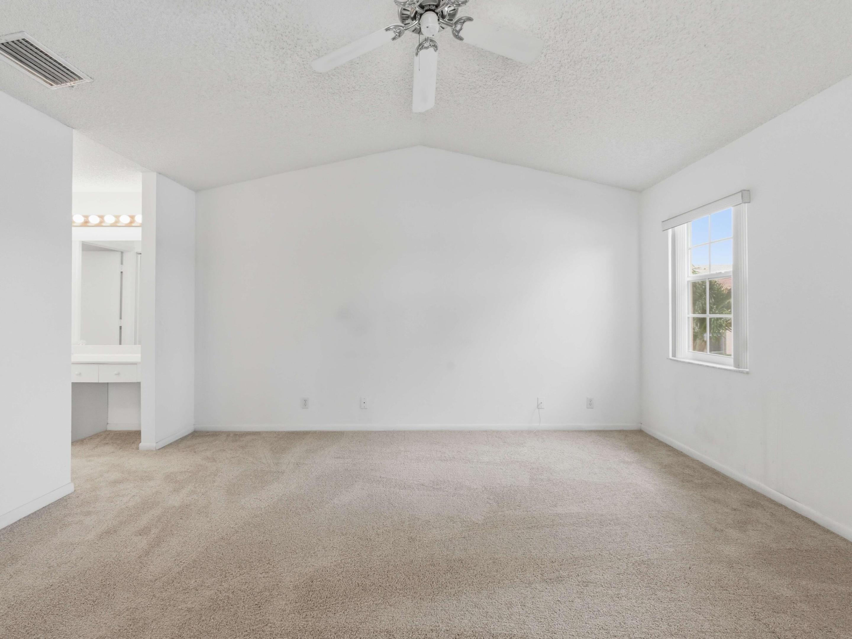 EMERALD POINTE - Residential