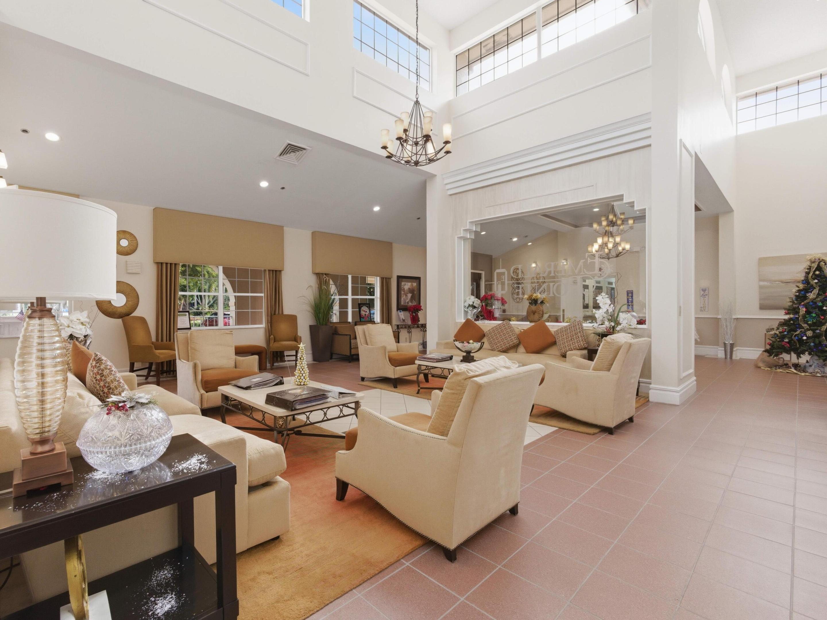 EMERALD POINTE - Residential