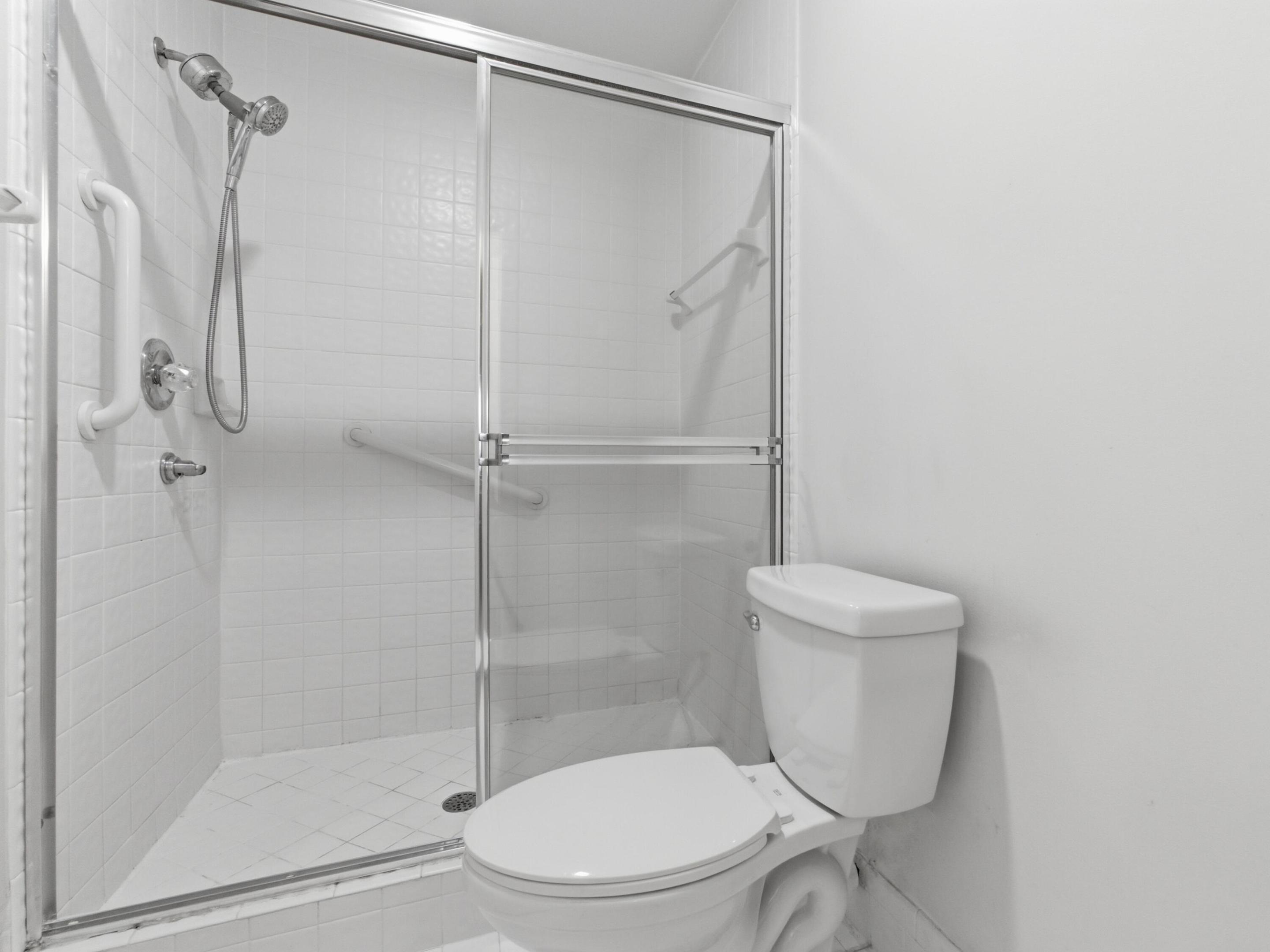 EMERALD POINTE - Residential