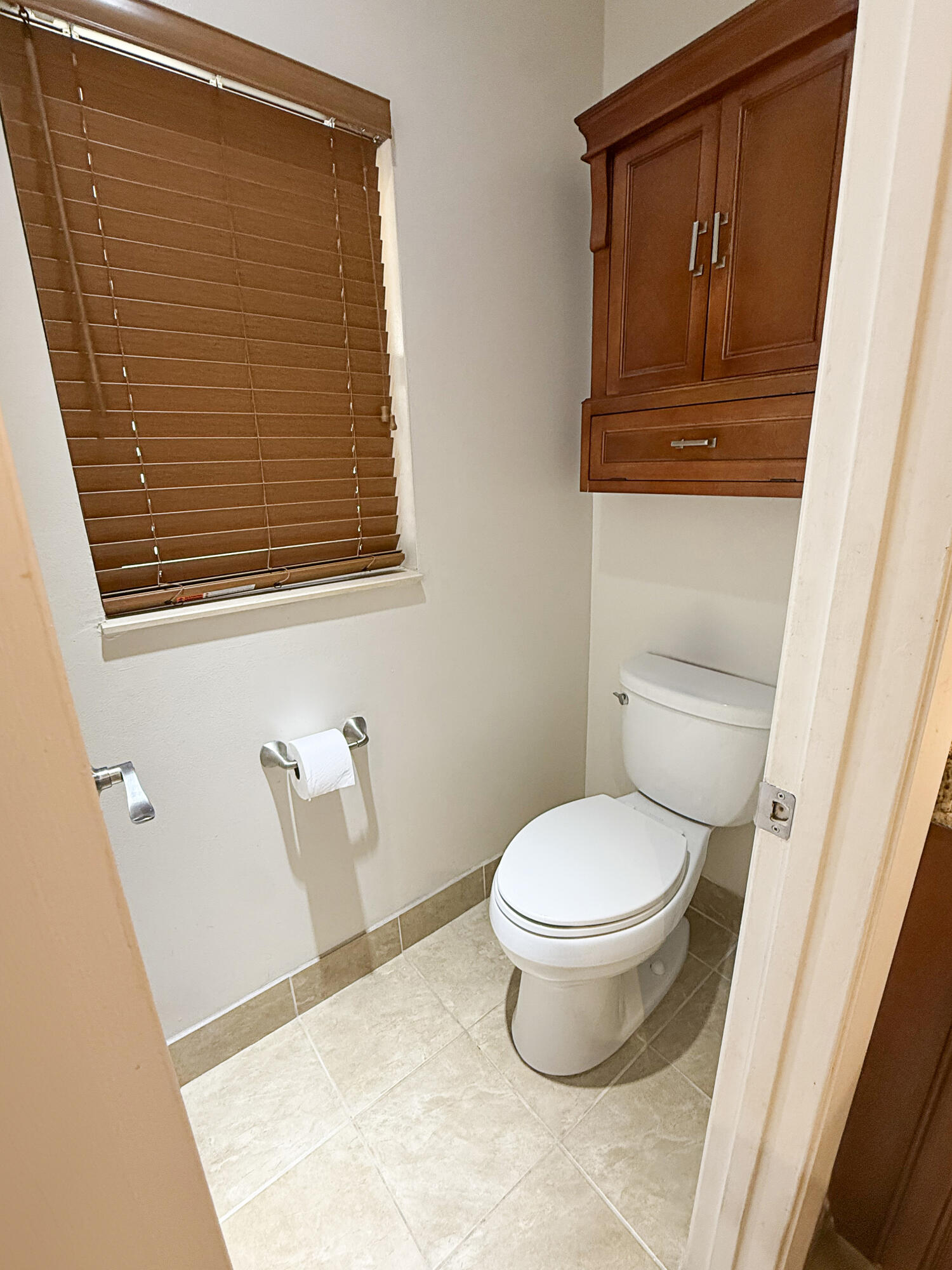 COUNTRY ADDRESS - Residential