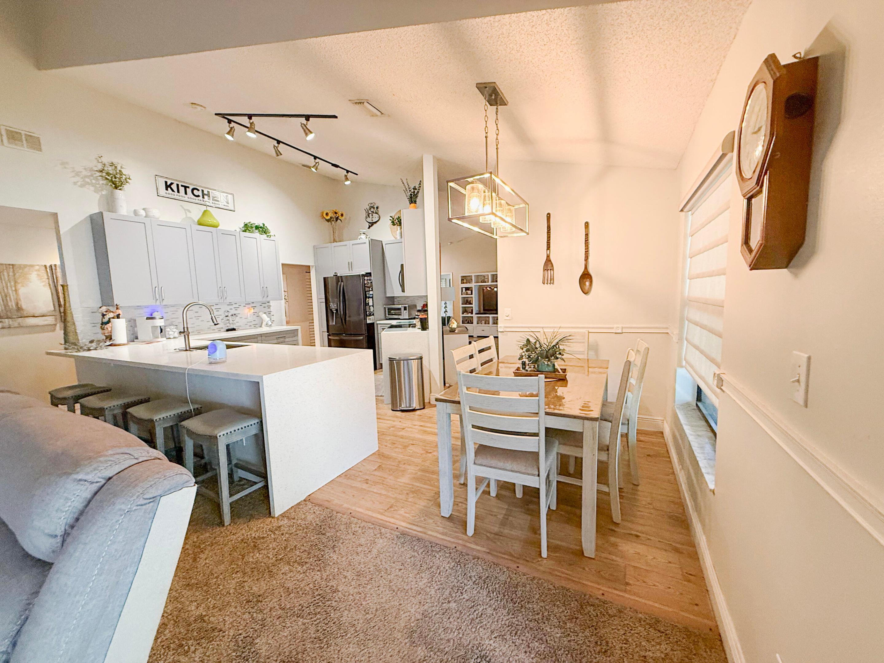 COUNTRY ADDRESS - Residential