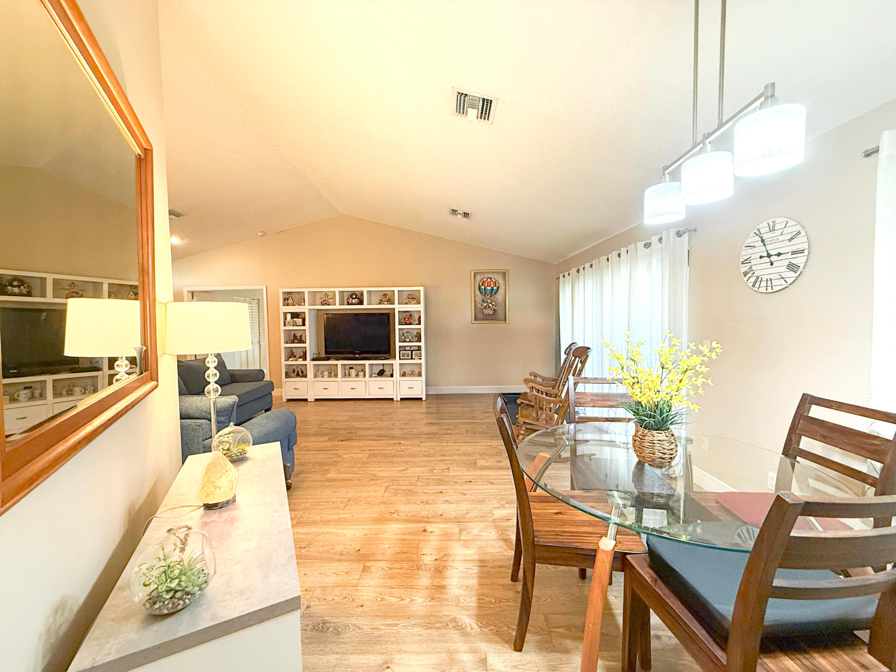 COUNTRY ADDRESS - Residential