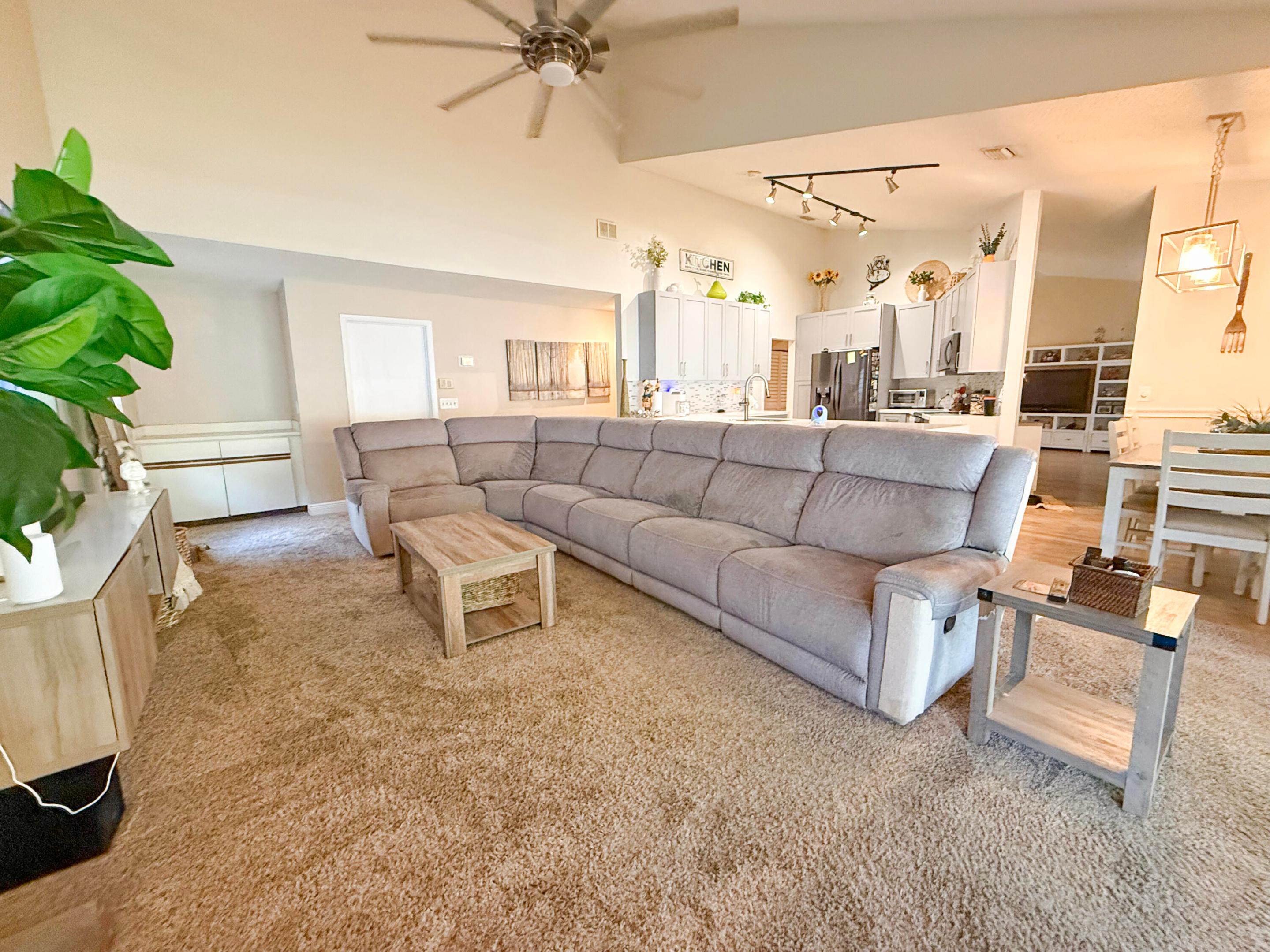 COUNTRY ADDRESS - Residential