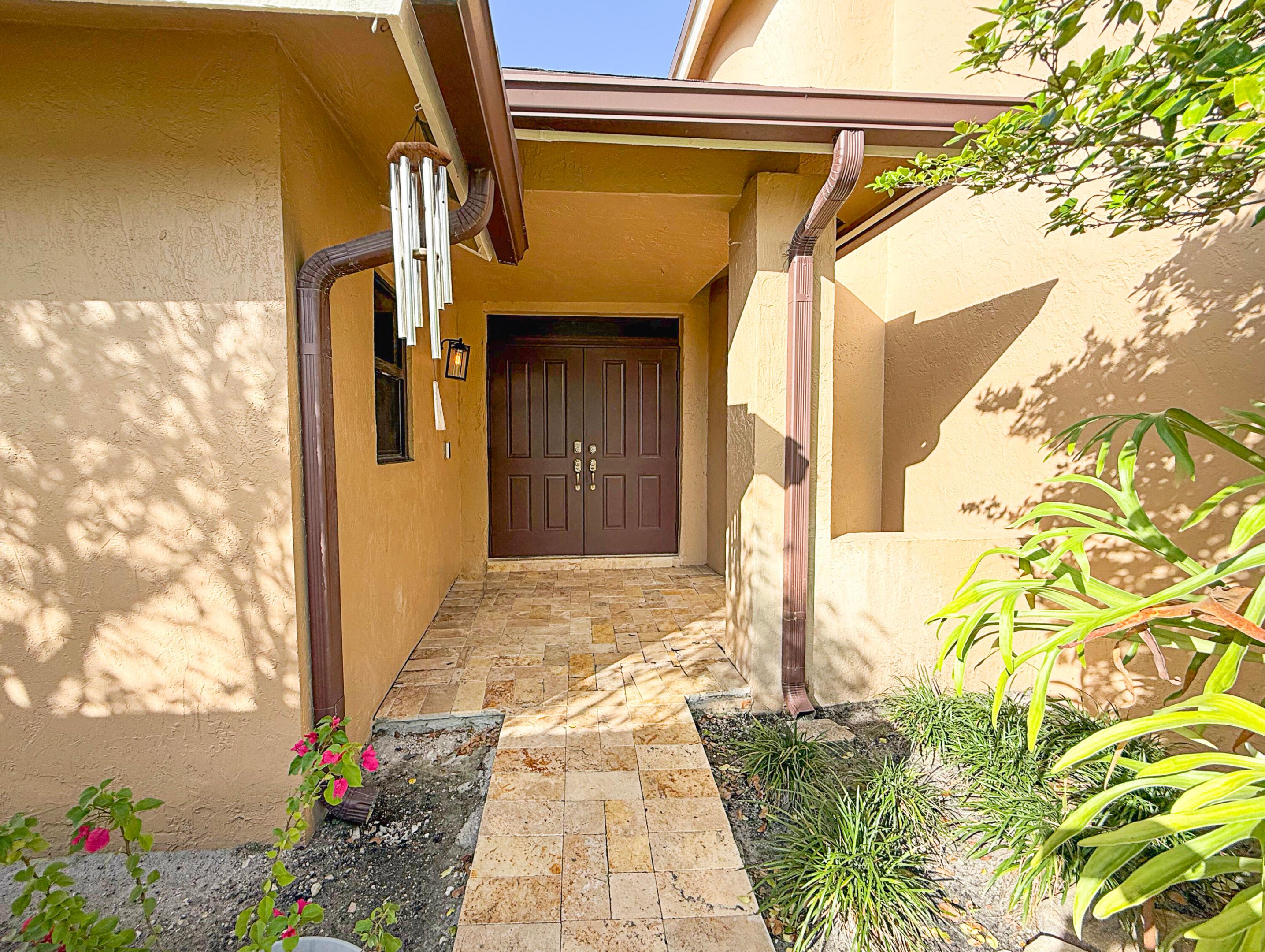 COUNTRY ADDRESS - Residential