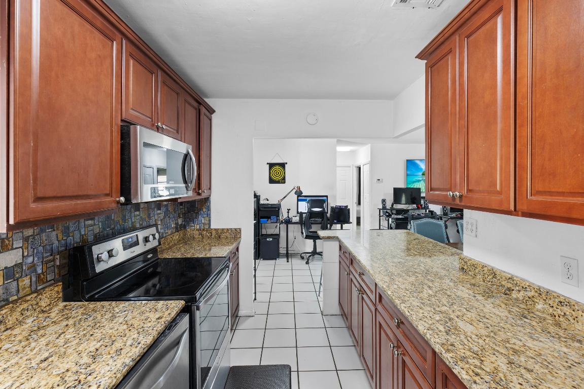 RIVER PARK UNIT 7 - Residential