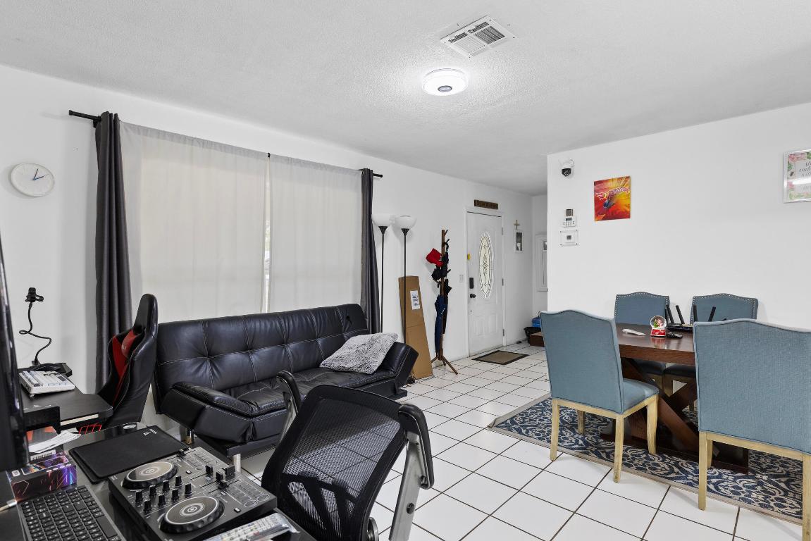 RIVER PARK UNIT 7 - Residential