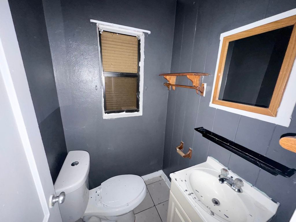 Photo of 102 White Ridge Lane, Fort Pierce, FL 34946 (MLS # R11133822)