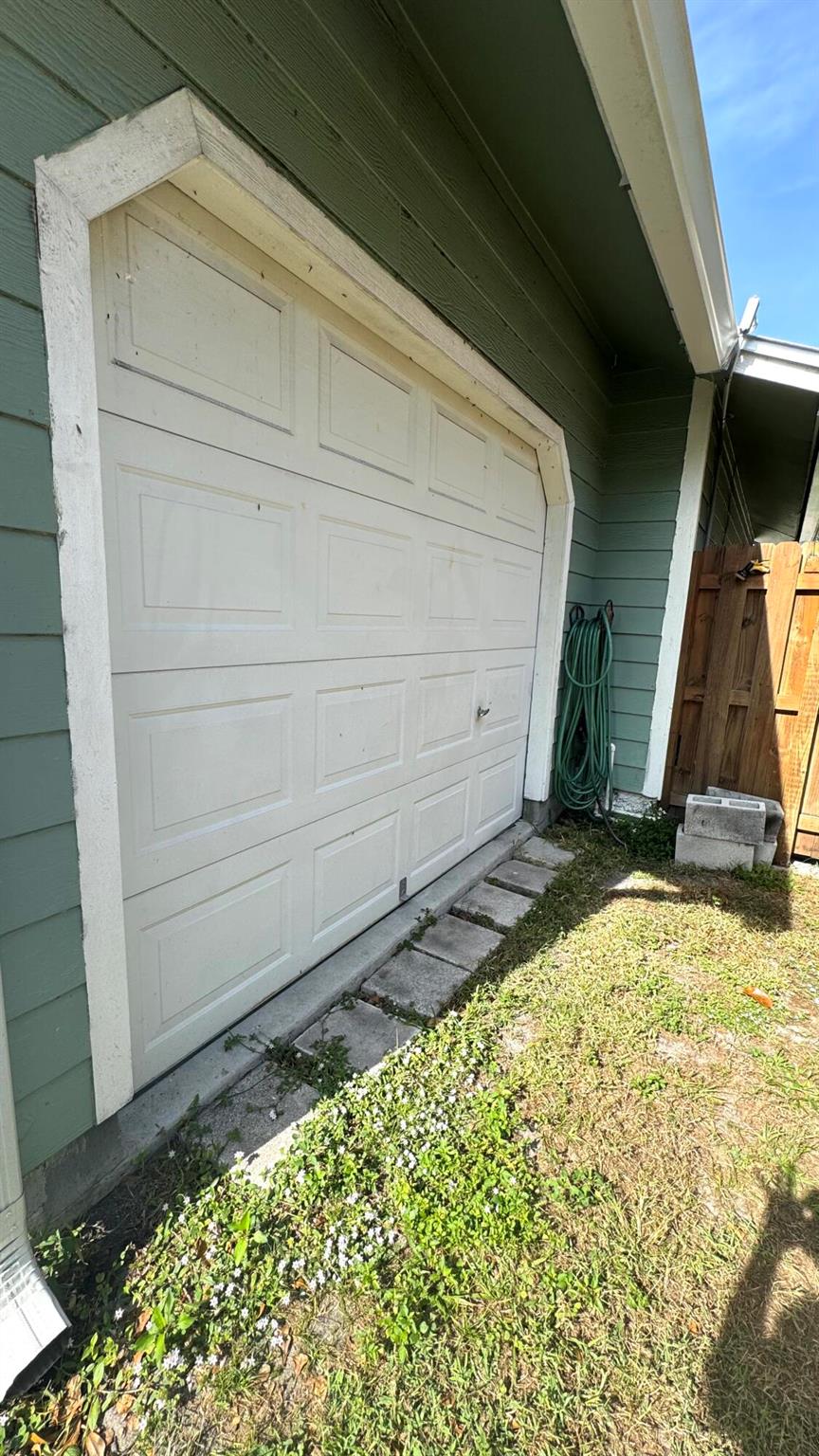 FOREST HOMES PL 5 - Residential Lease