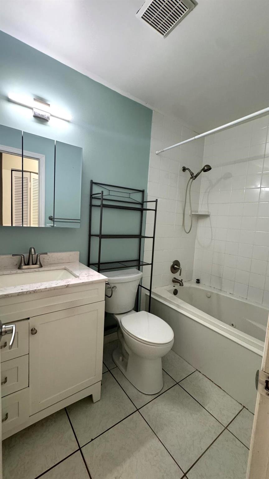 FOREST HOMES PL 5 - Residential Lease