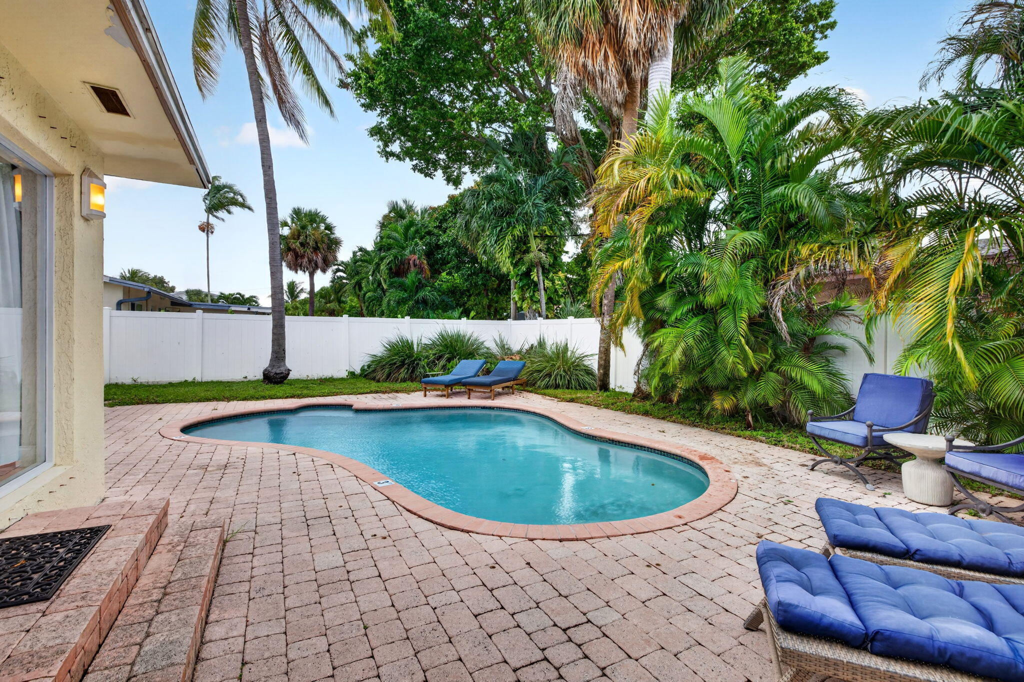391 SE 6TH Court