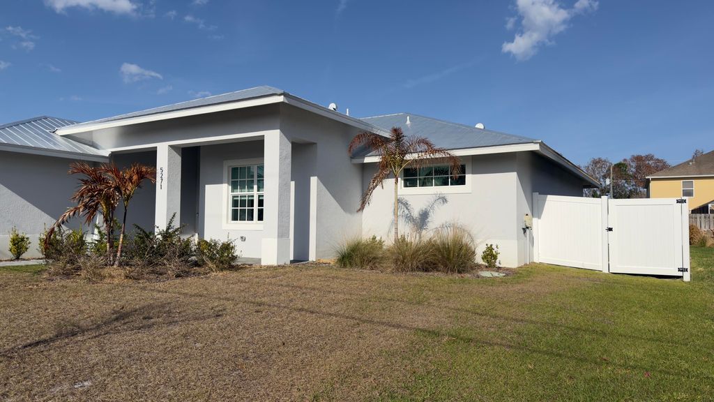 Photo of 5271 NW Mayfield Lane, Port Saint Lucie, FL 34983 (MLS # R11167896)