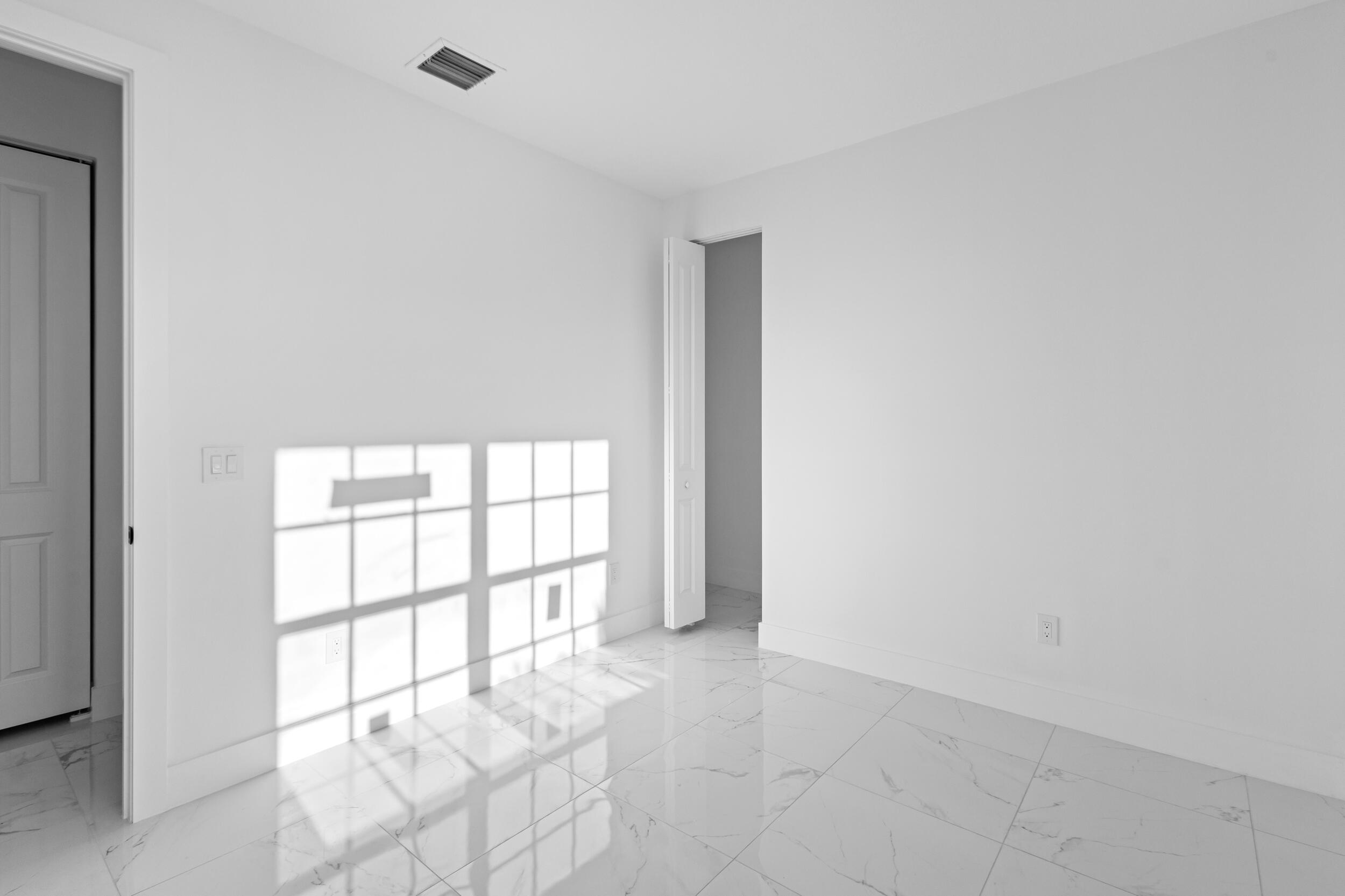 PORT ST LUCIE SECTION 48 1ST REPLAT - Residential