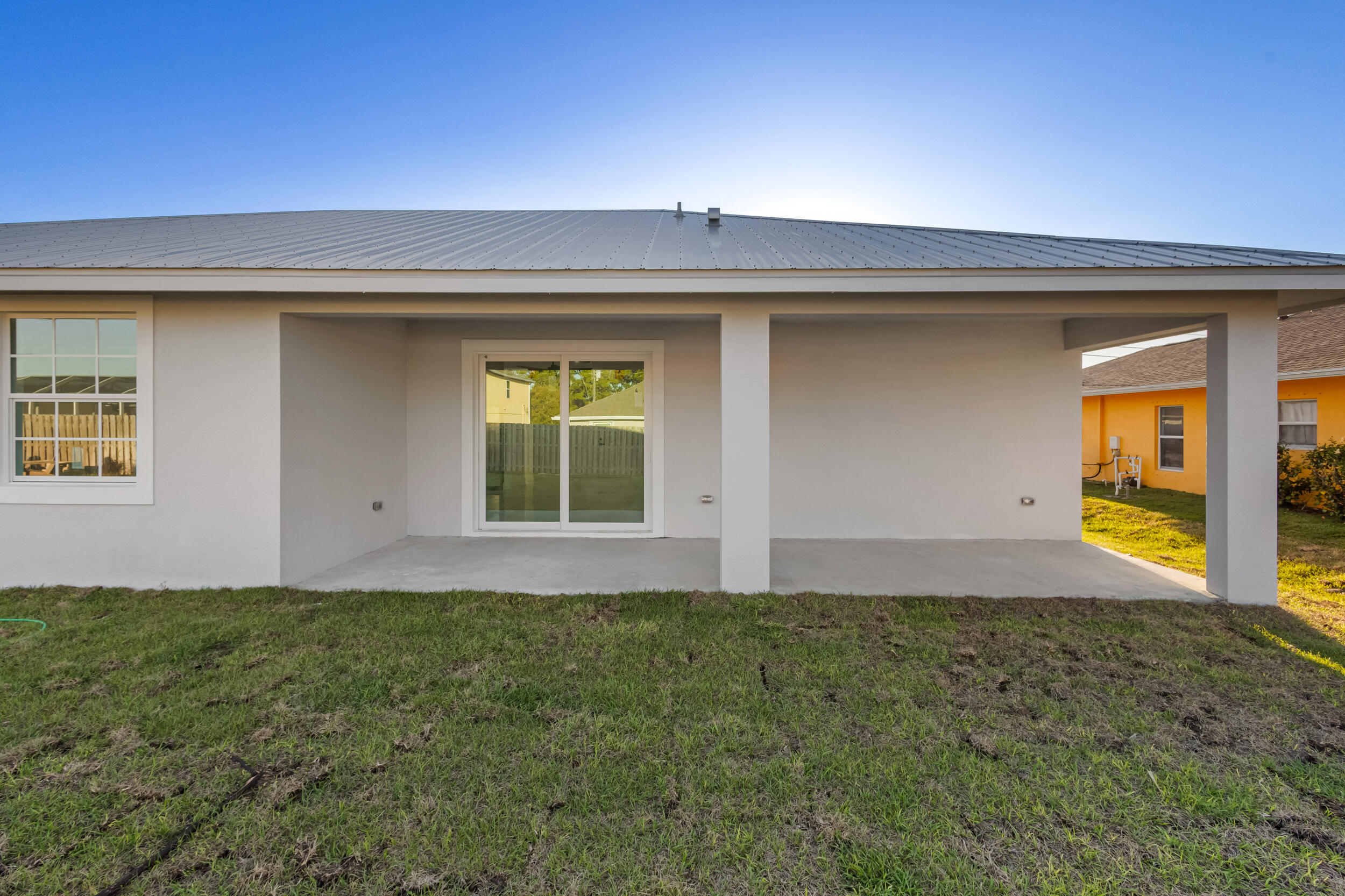 PORT ST LUCIE SECTION 48 1ST REPLAT - Residential