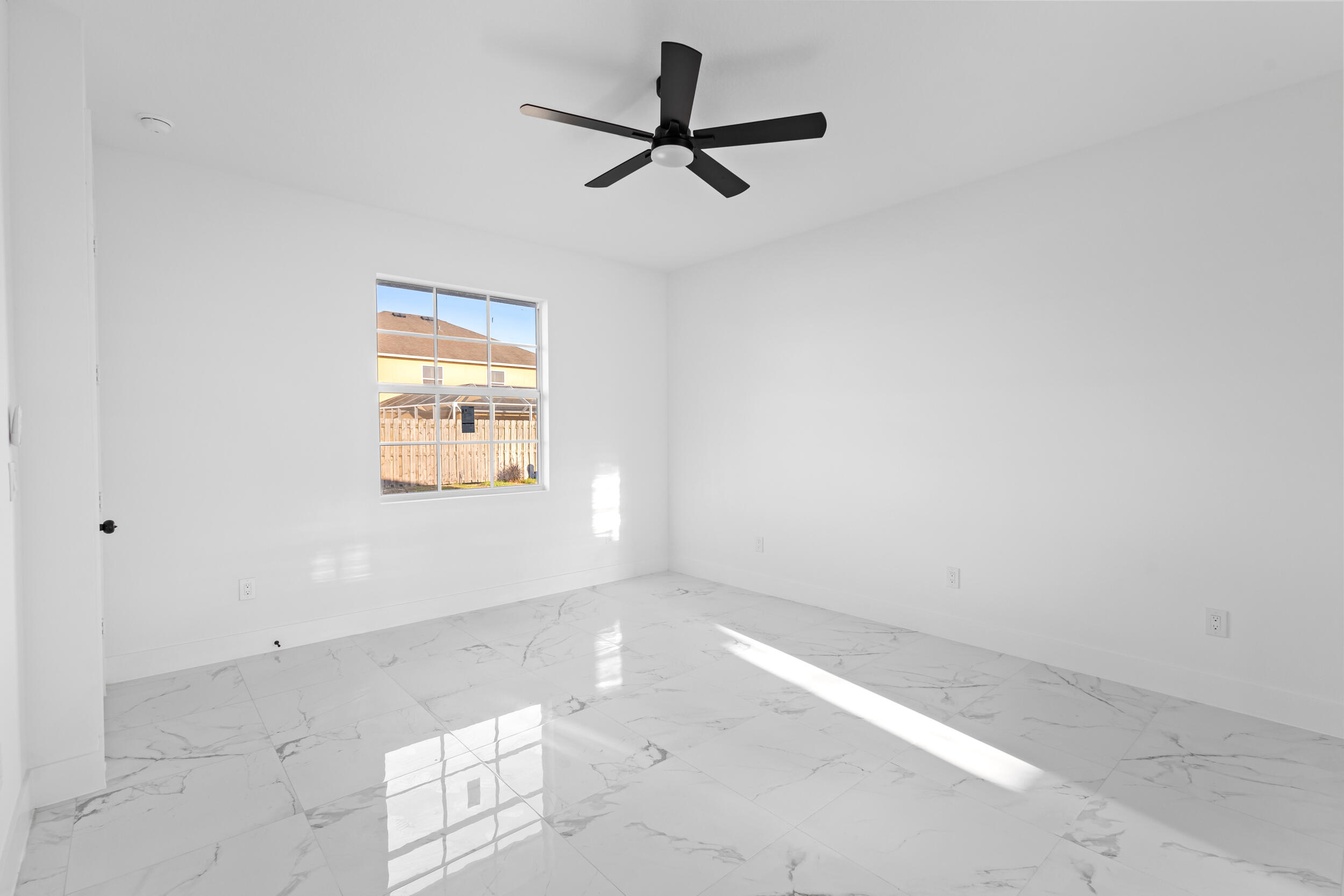 PORT ST LUCIE SECTION 48 1ST REPLAT - Residential